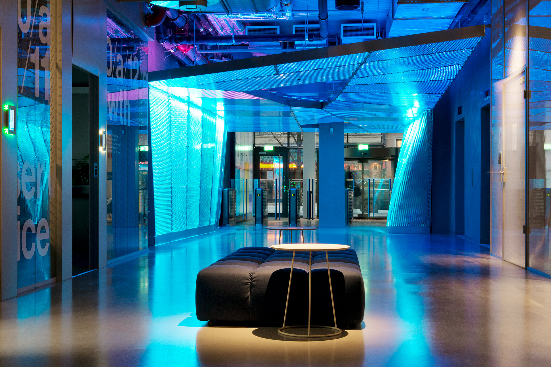 As an interior architect at koncept we desiged this office space for Klarna 2014-16