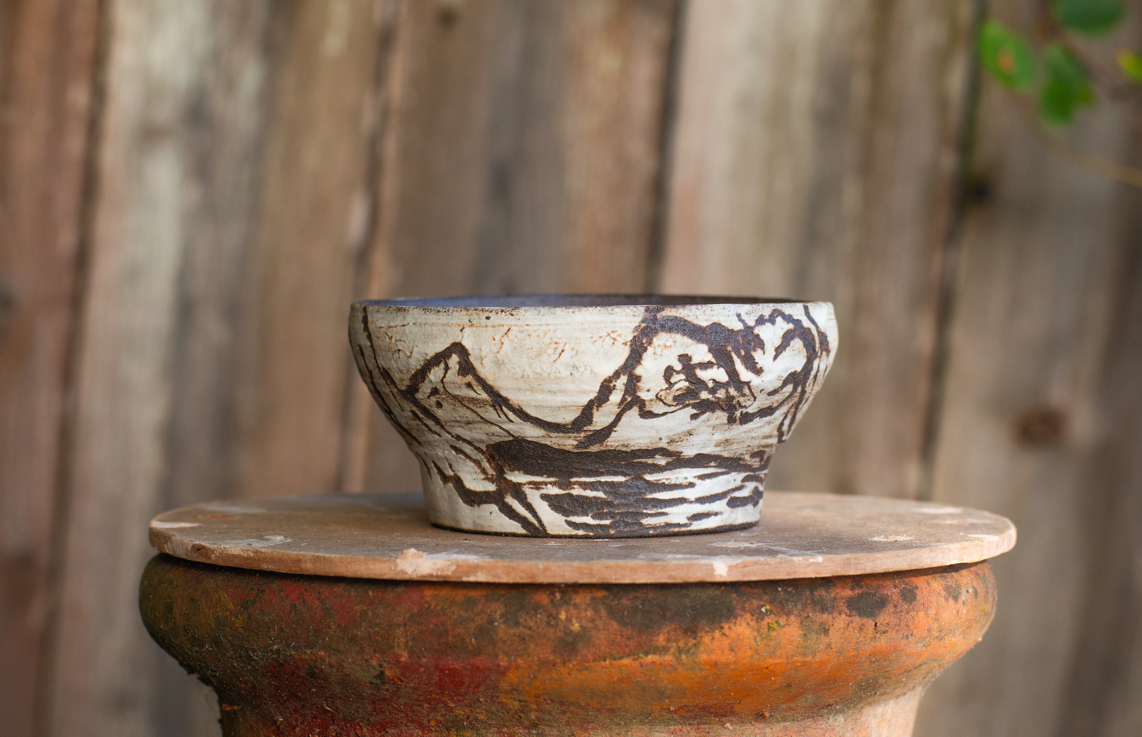 Mt. Scene W/ Lake Planter Pot 2