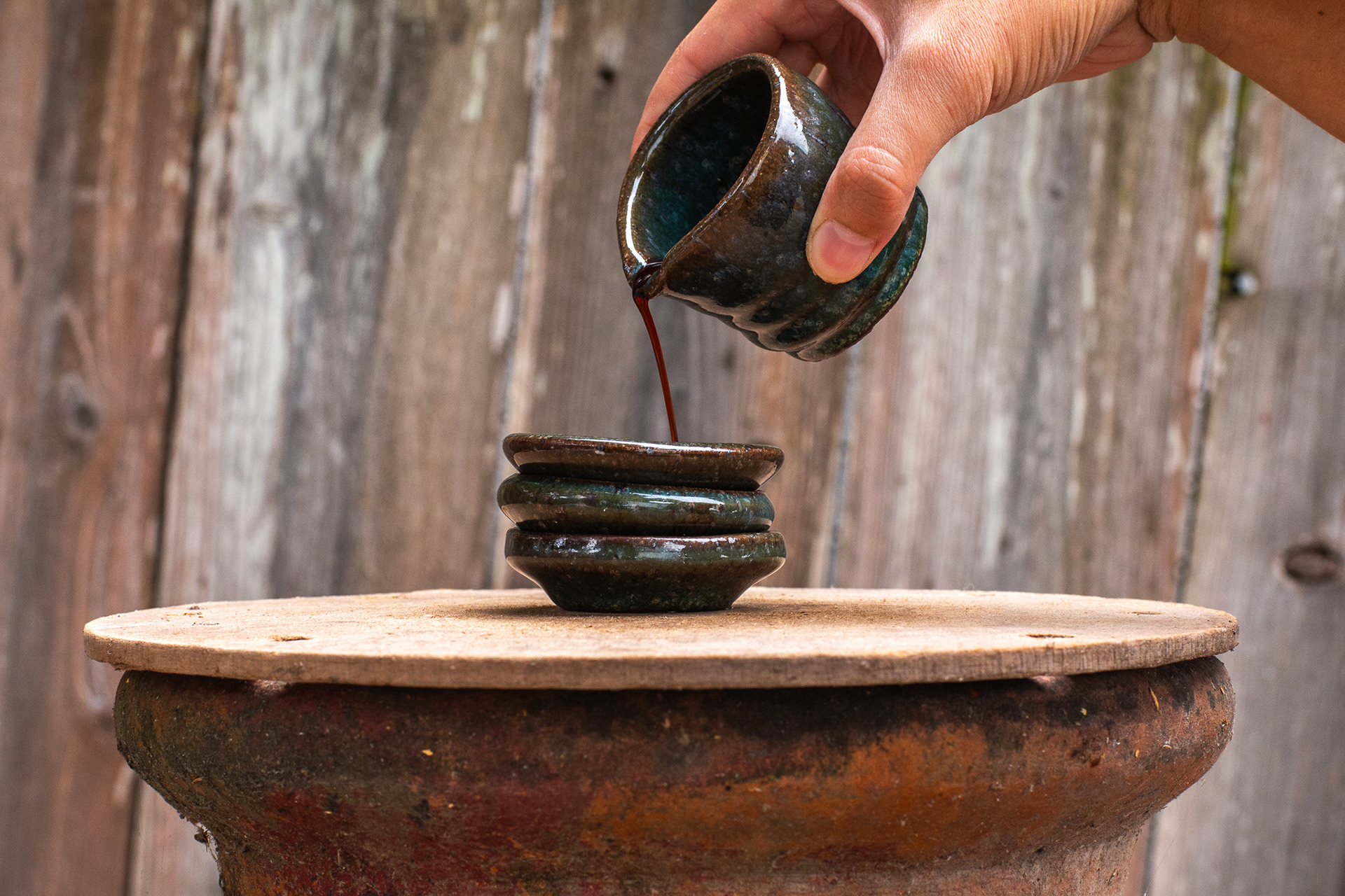 Seagreen Sauce Cups W/ Pitcher 1