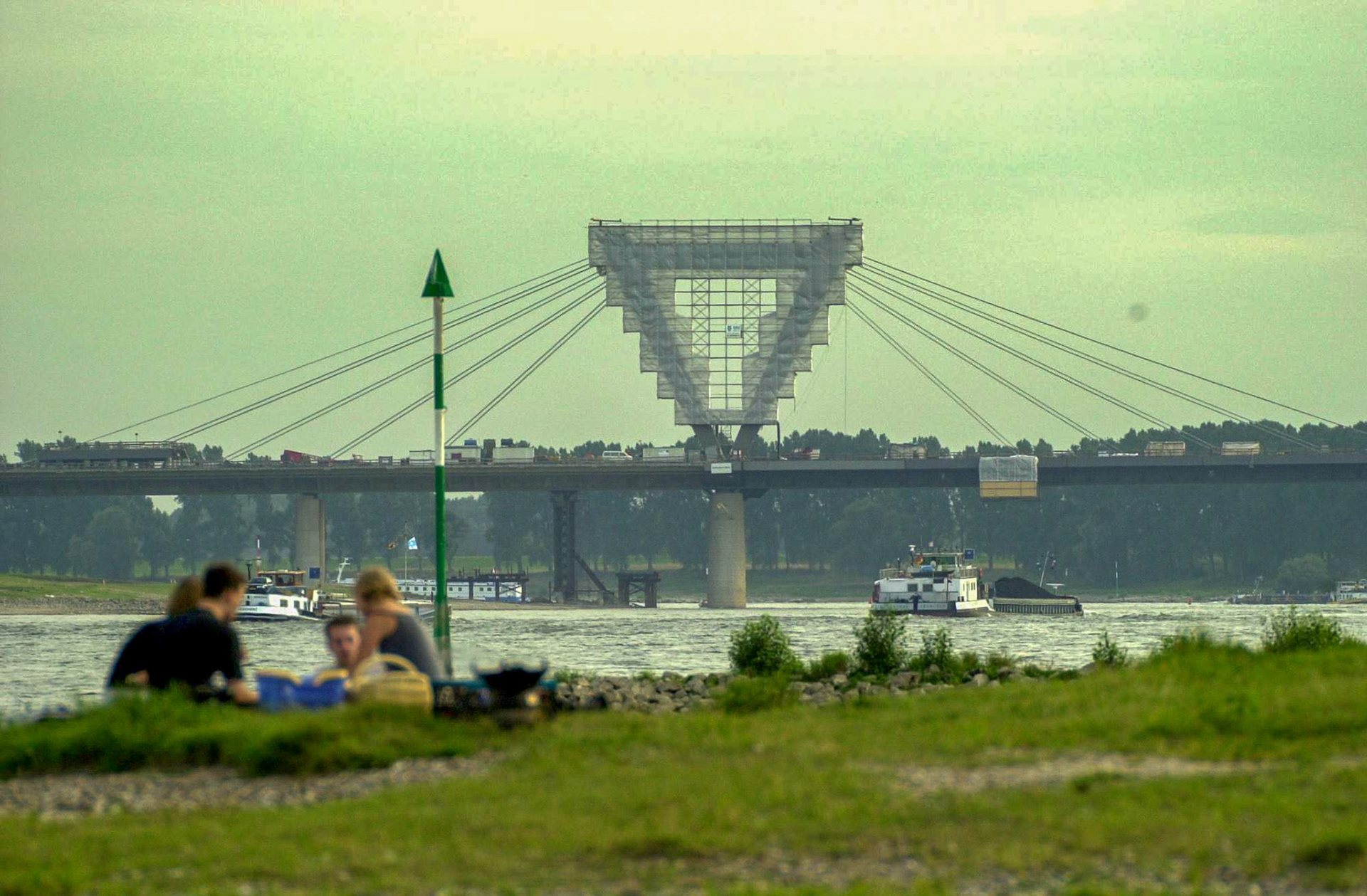 Flughafenbrücke