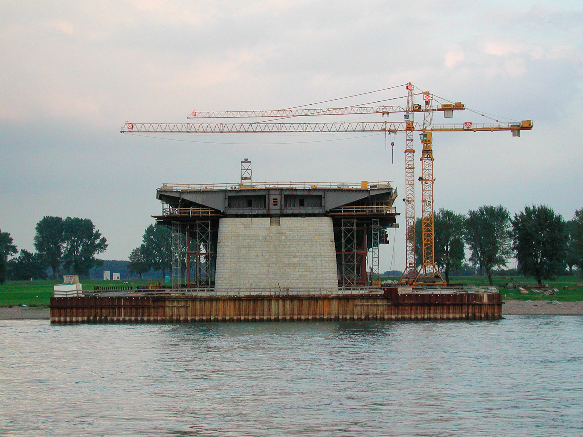 Flughafenbrücke