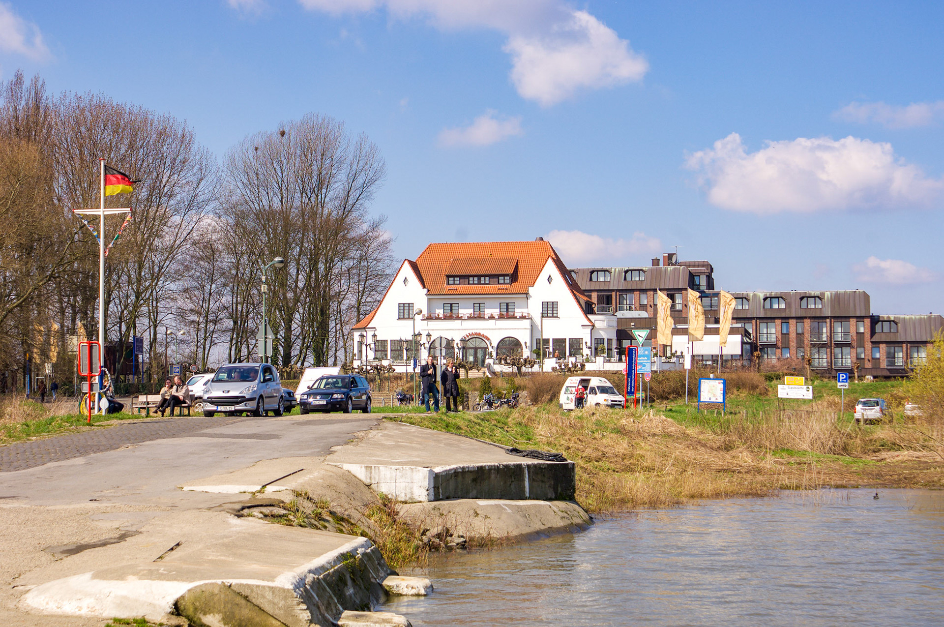 Rhein bei Langs-Kierst