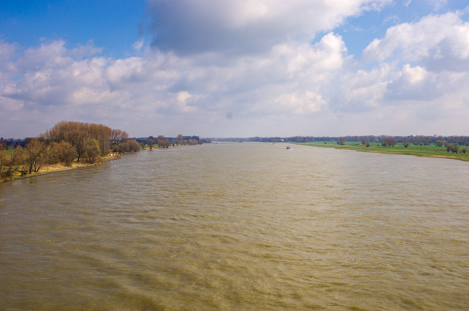 Rhein bei Langs-Kierst