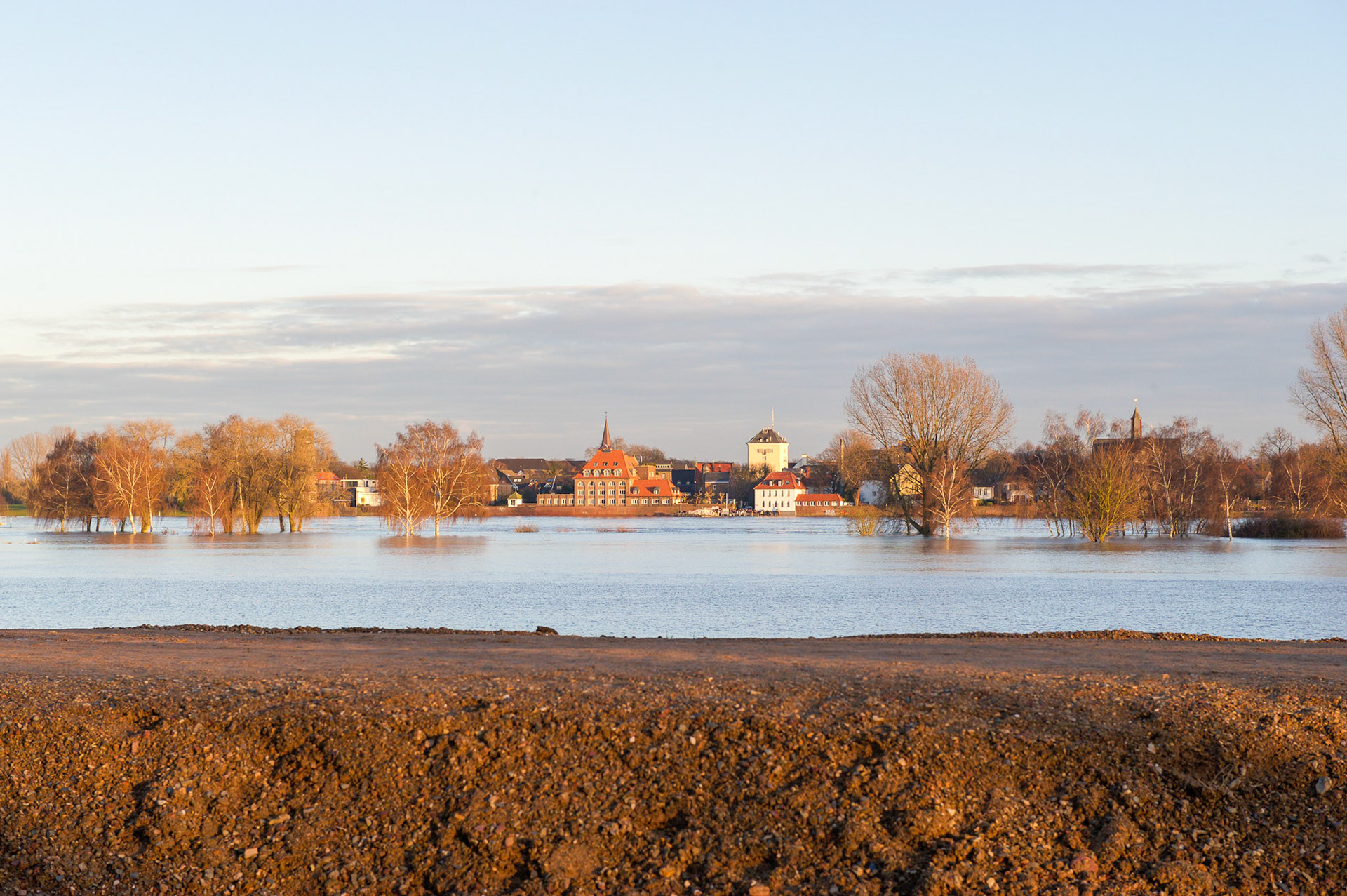 Rhein bei Langs-Kierst