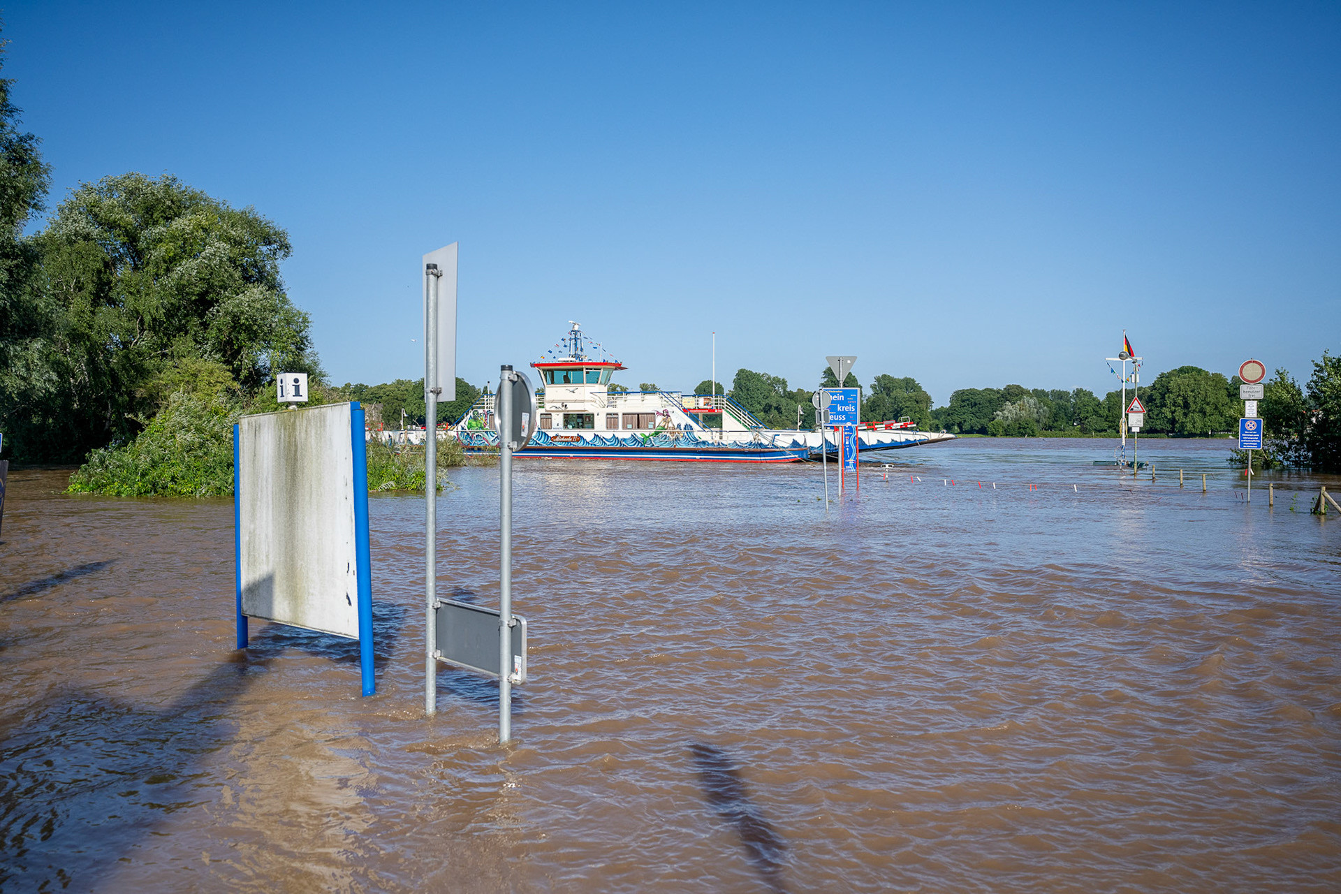 Rhein bei Langs-Kierst