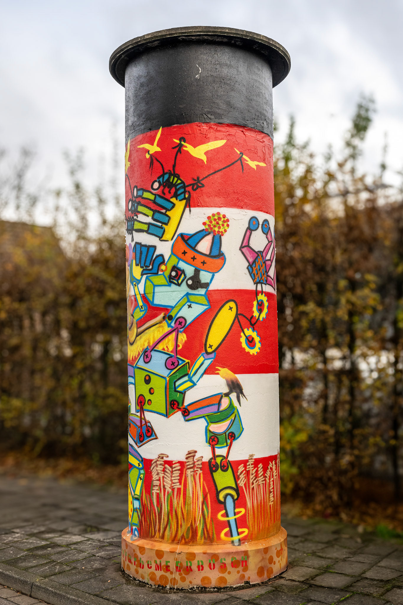 Künstler: Frau mit Bart / Qualle