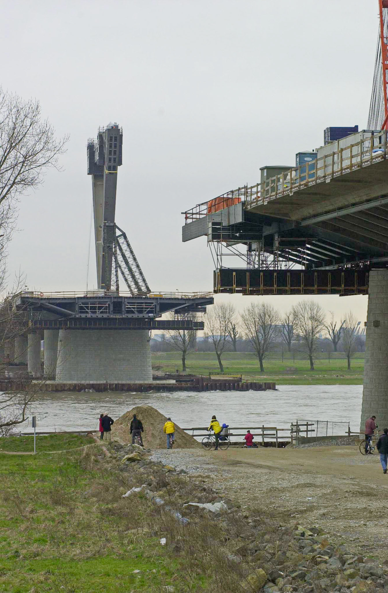 Flughafenbrücke