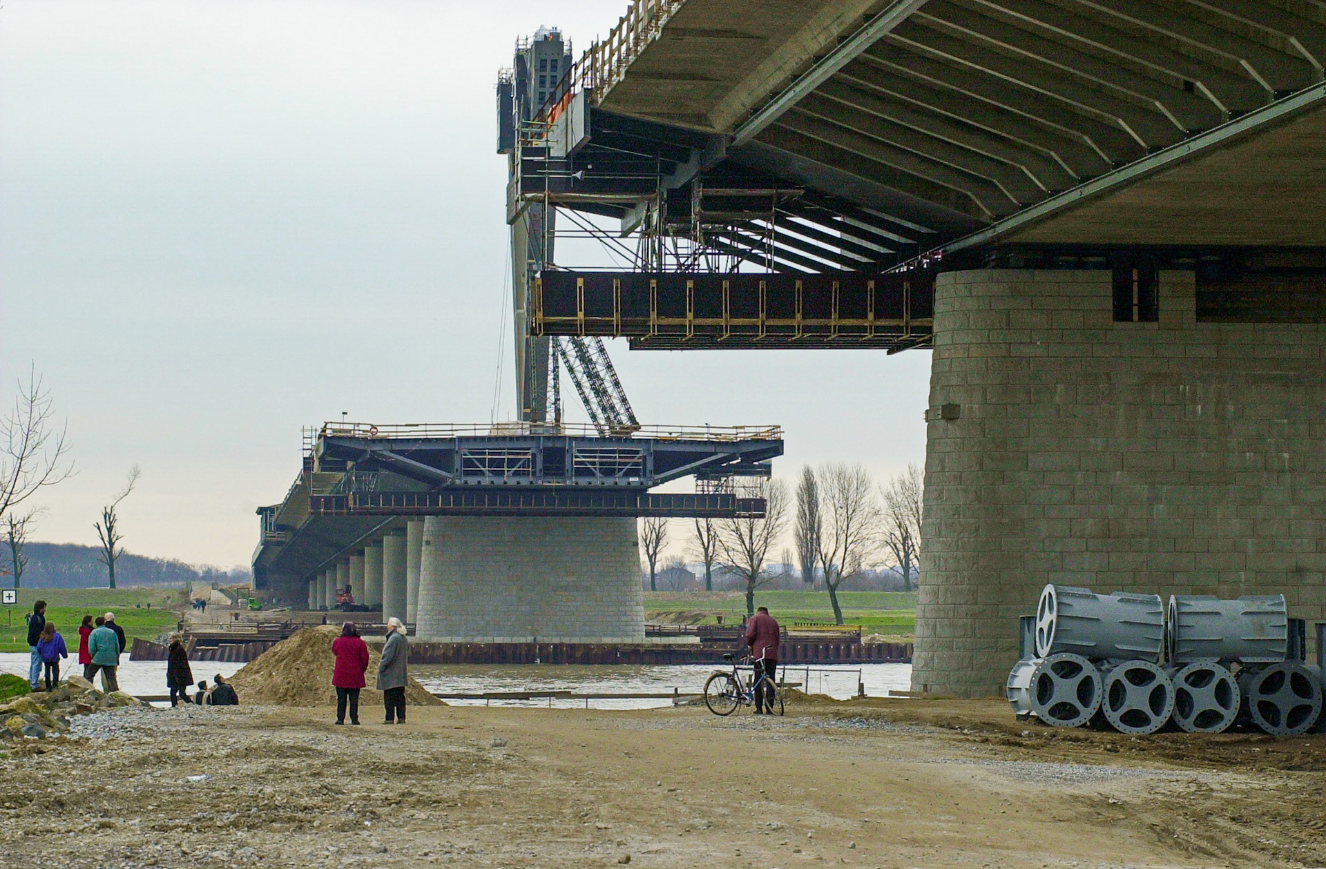 Flughafenbrücke