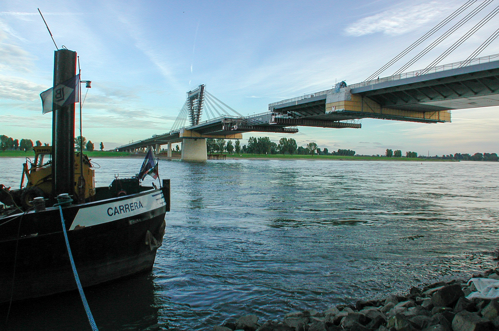 Flughafenbrücke