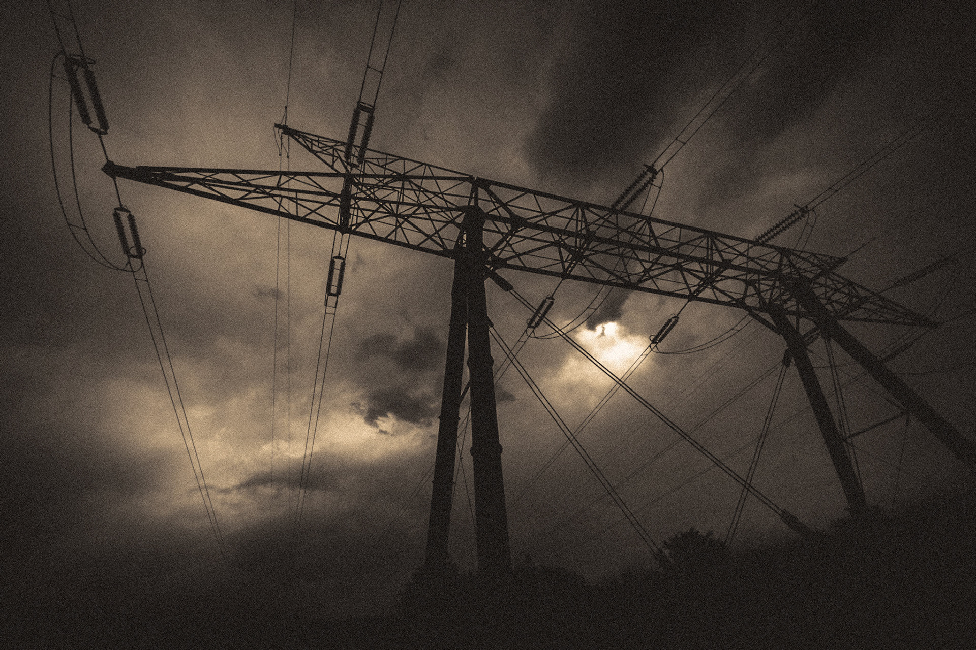 Très Haute Tension