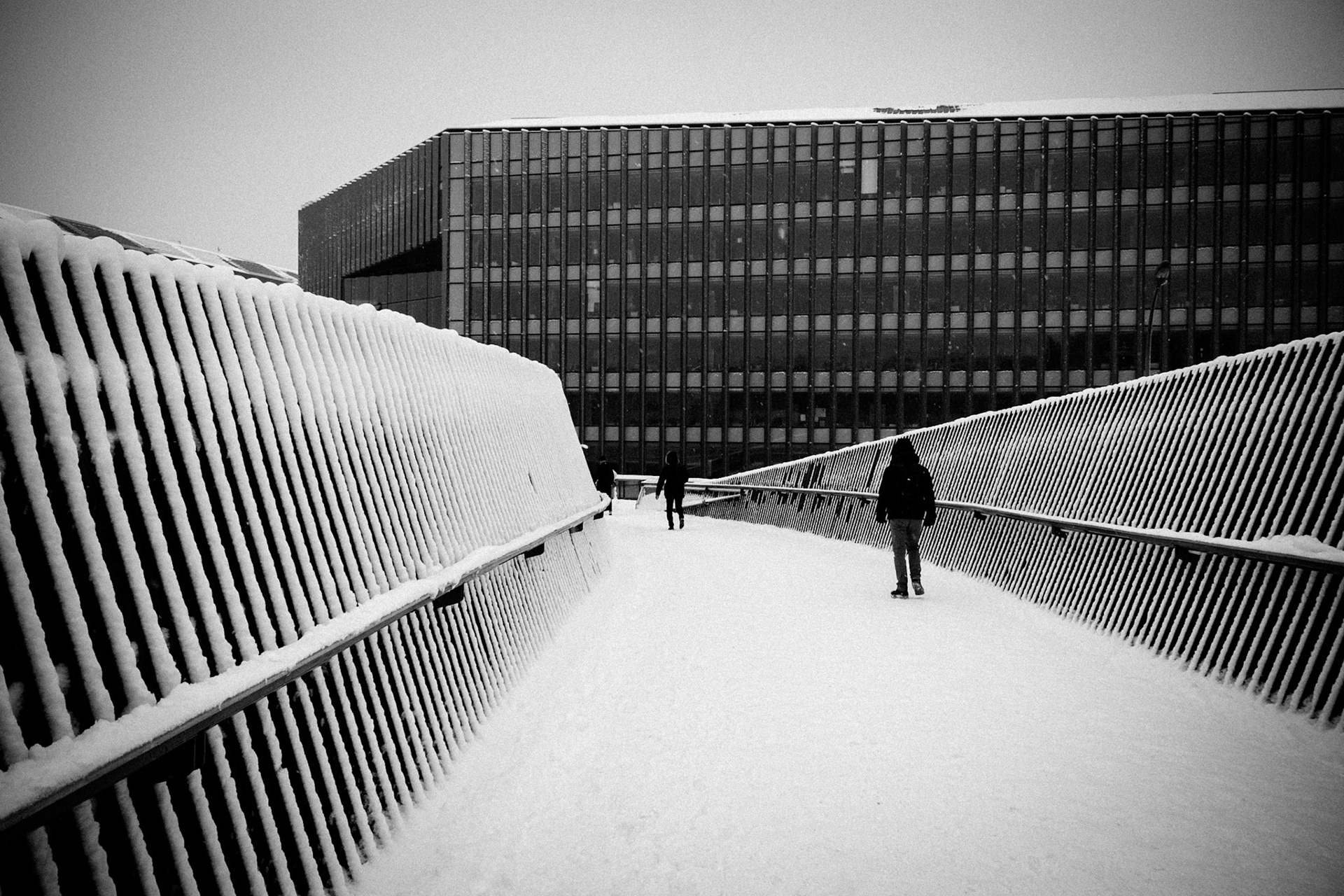 The white gateway