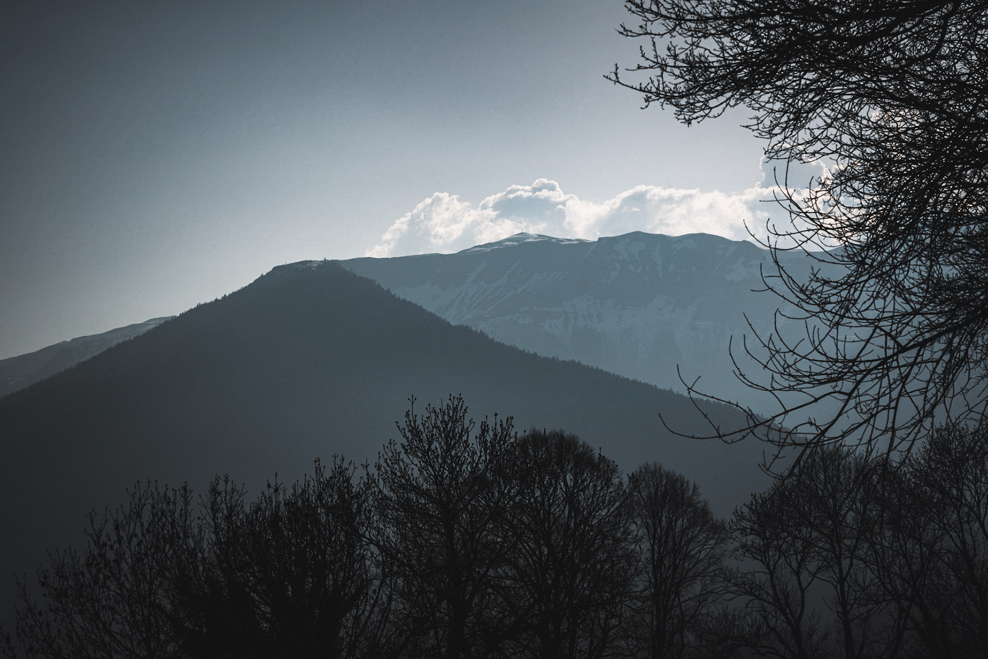 Jura lines