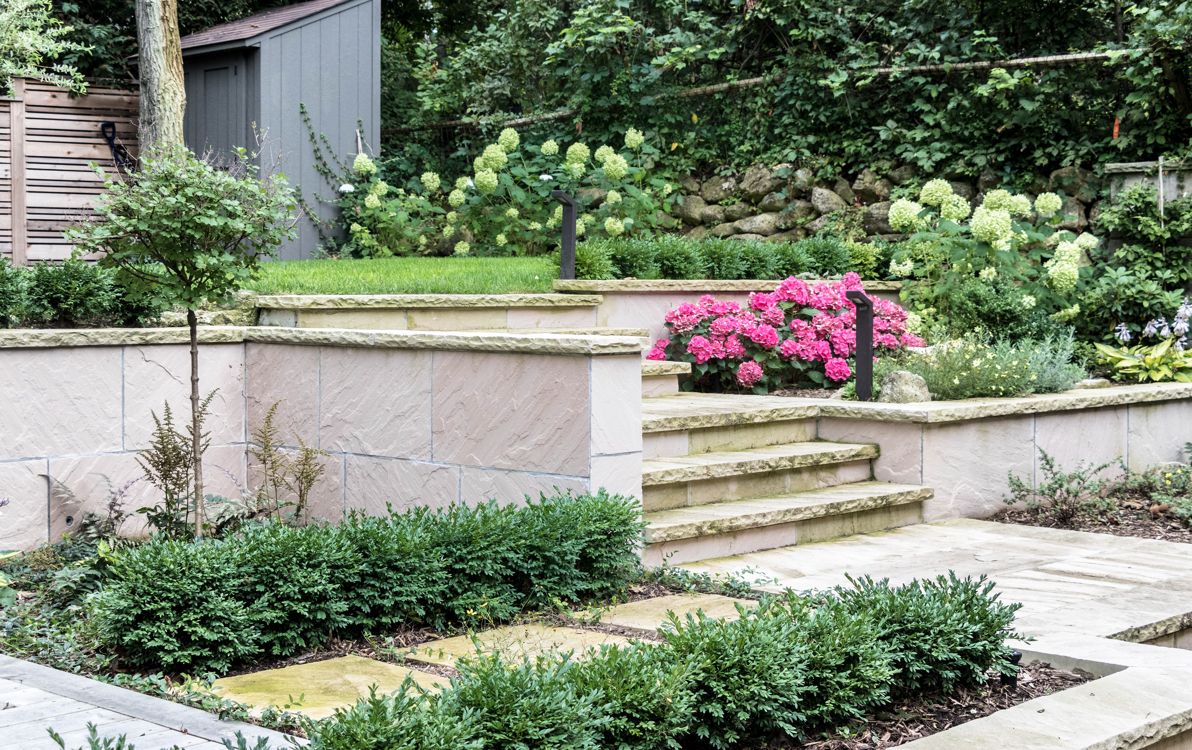 Leaside Landscaping - Toronto, ON