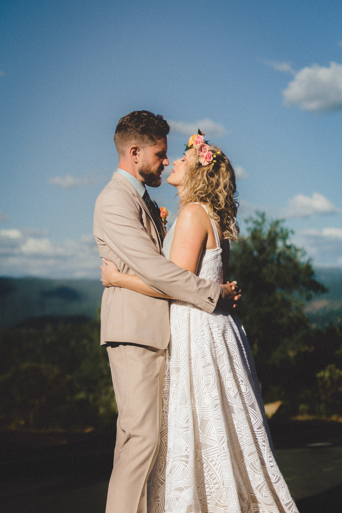 documentary style wedding photos film photographer film wedding photographer kelly-sharp.com kelly sharp photography wedding photos