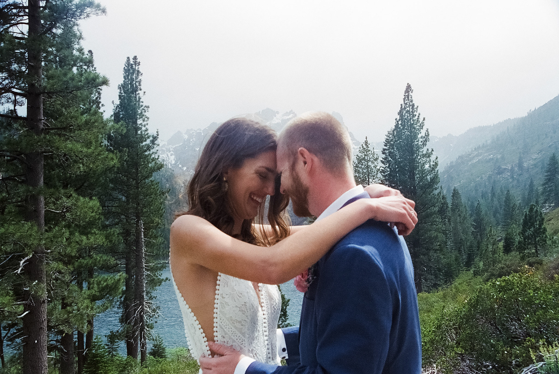 documentary style wedding photos film photographer film wedding photographer kelly-sharp.com kelly sharp photography wedding photos