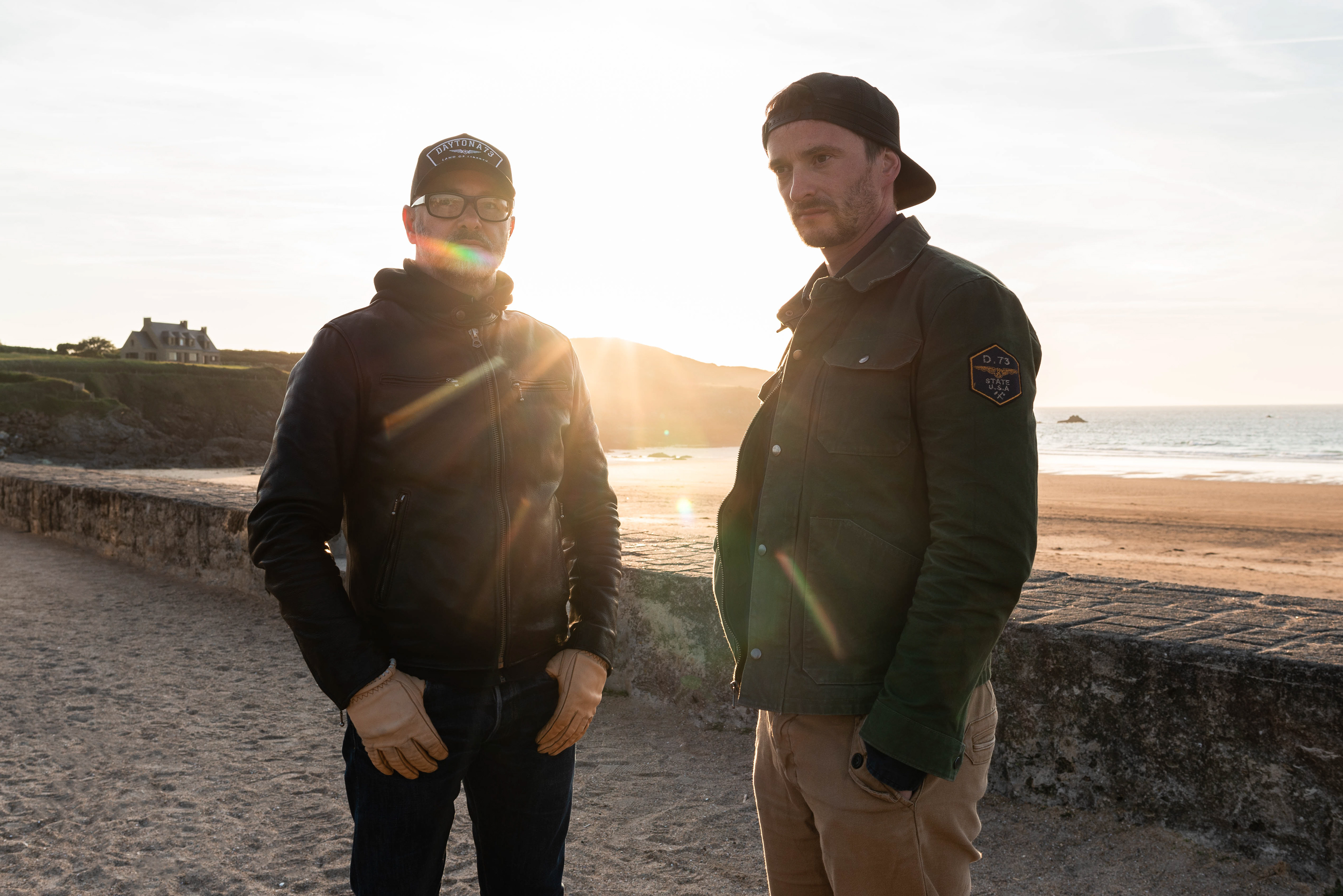 D 73 - Laurent Bezier et Simon Peterolff - Simon's Garage - Jessy Hochart