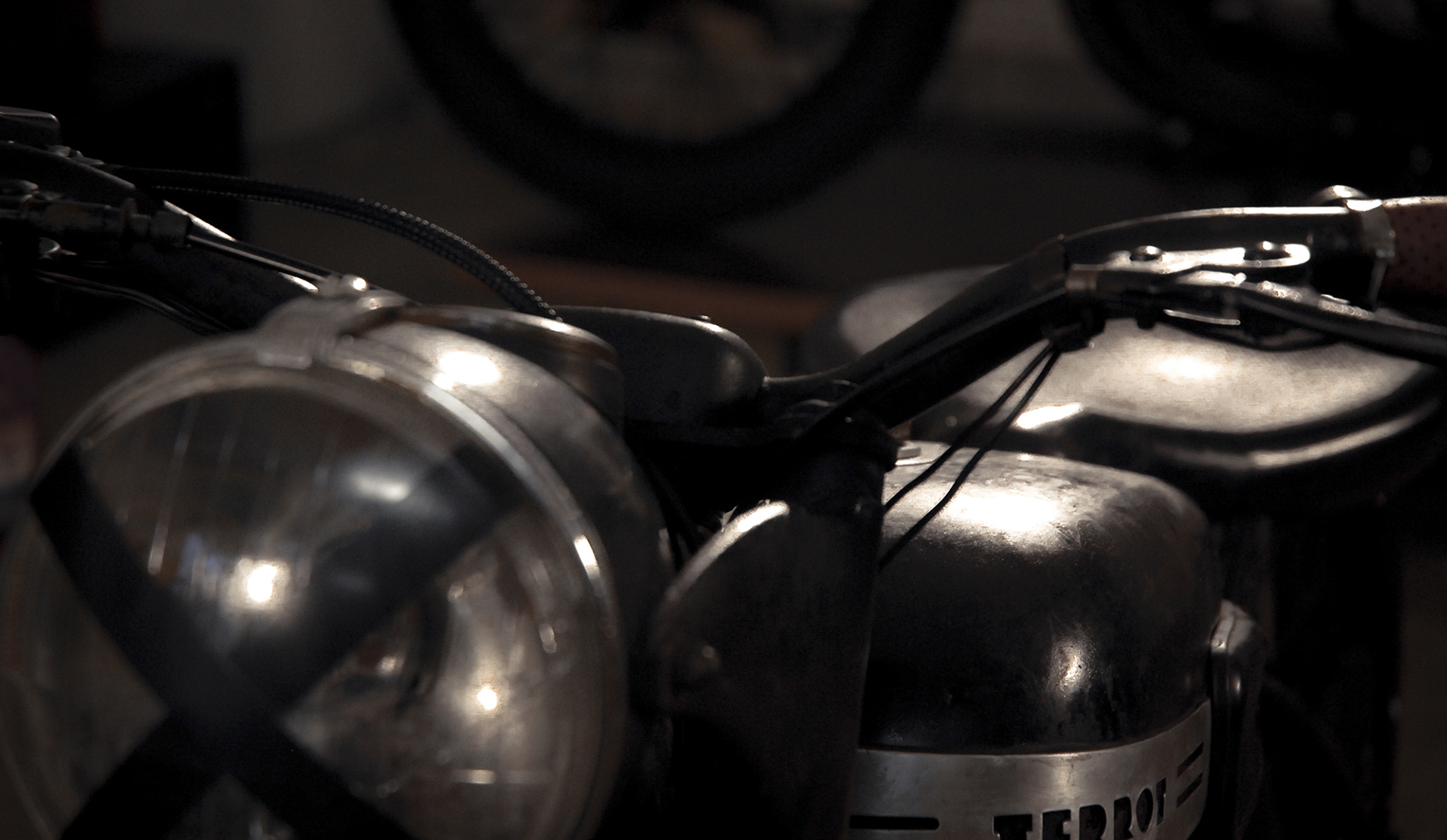 Zoë David - Terrot - Simon's Garage