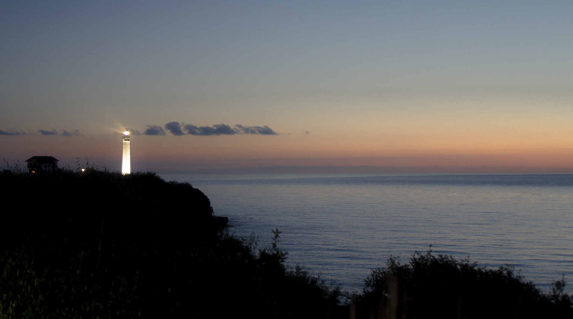 Wheels and Waves - Simon's Garage