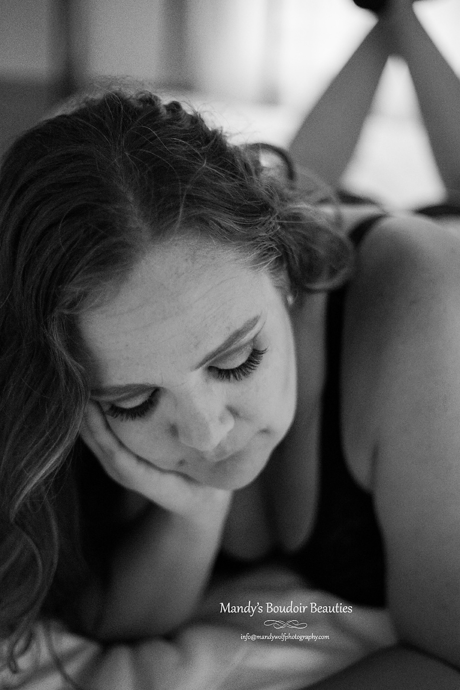 I love the film look to this black and white boudoir portrait : Chattanooga Boudoir Photographer