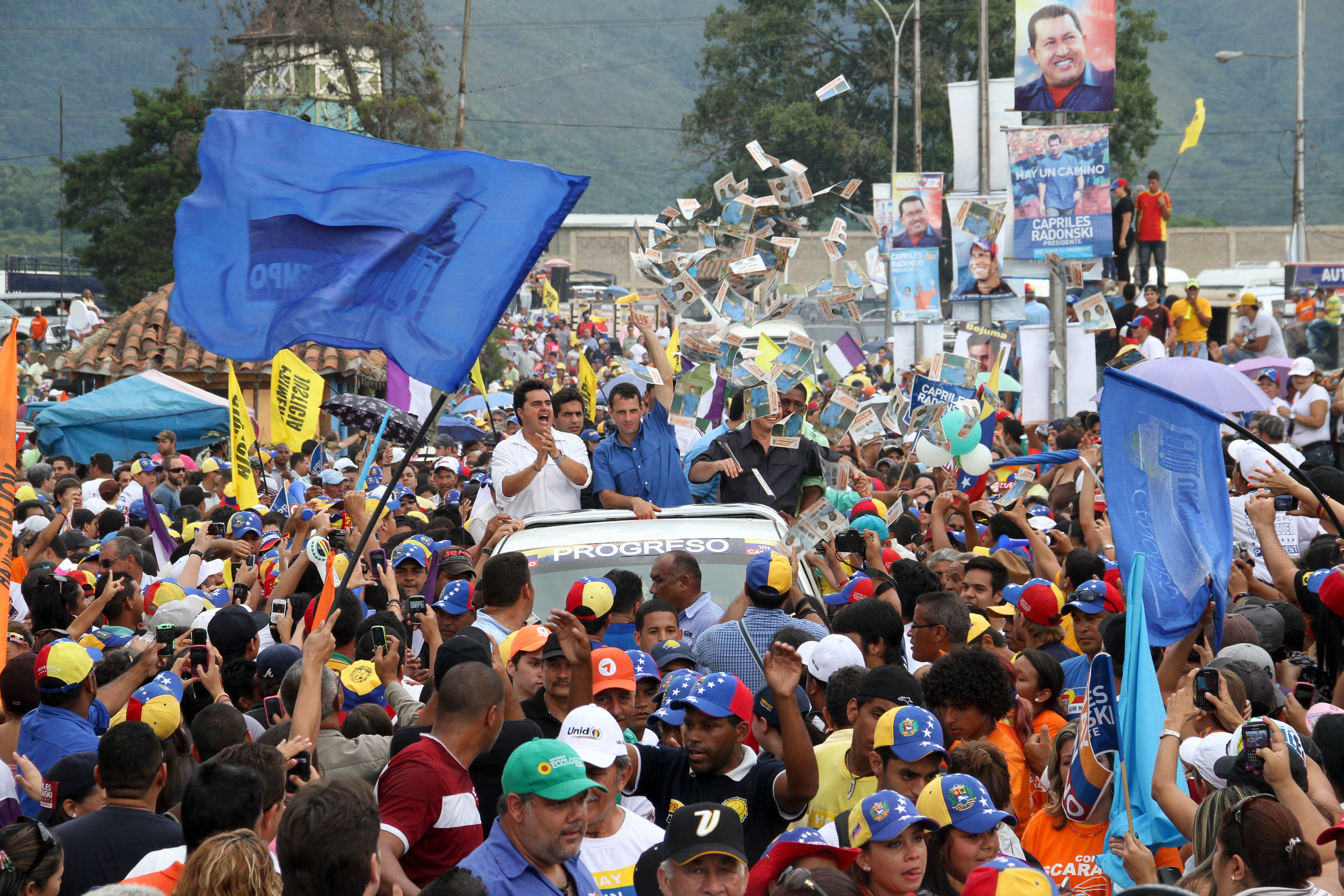 Chavez vs Capriles