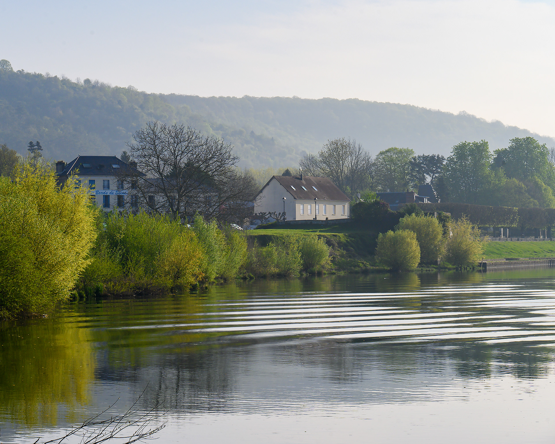 La Roche Guyon from the Seine
