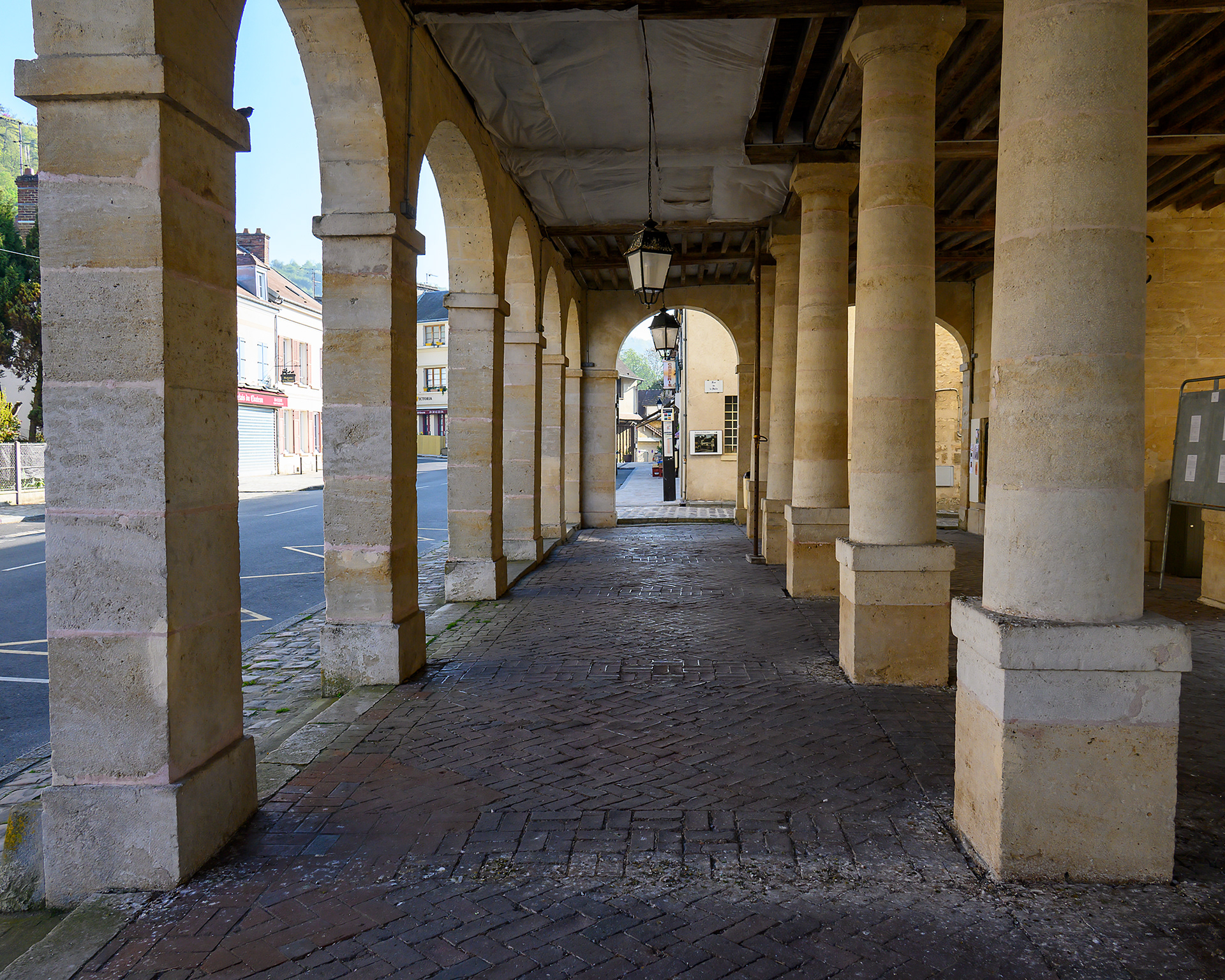 Archway at La Roche Guyon