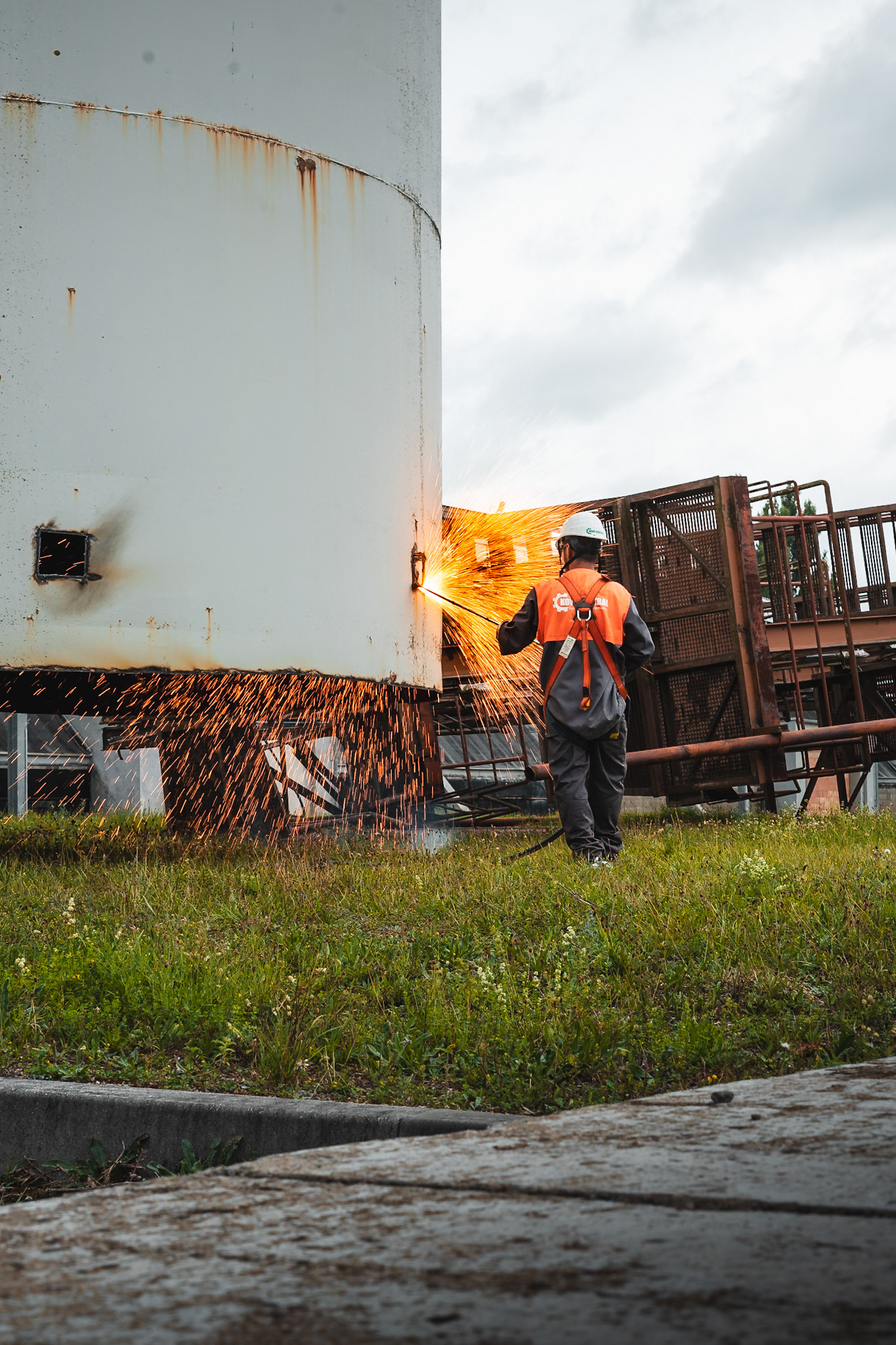 Coal silo demolition