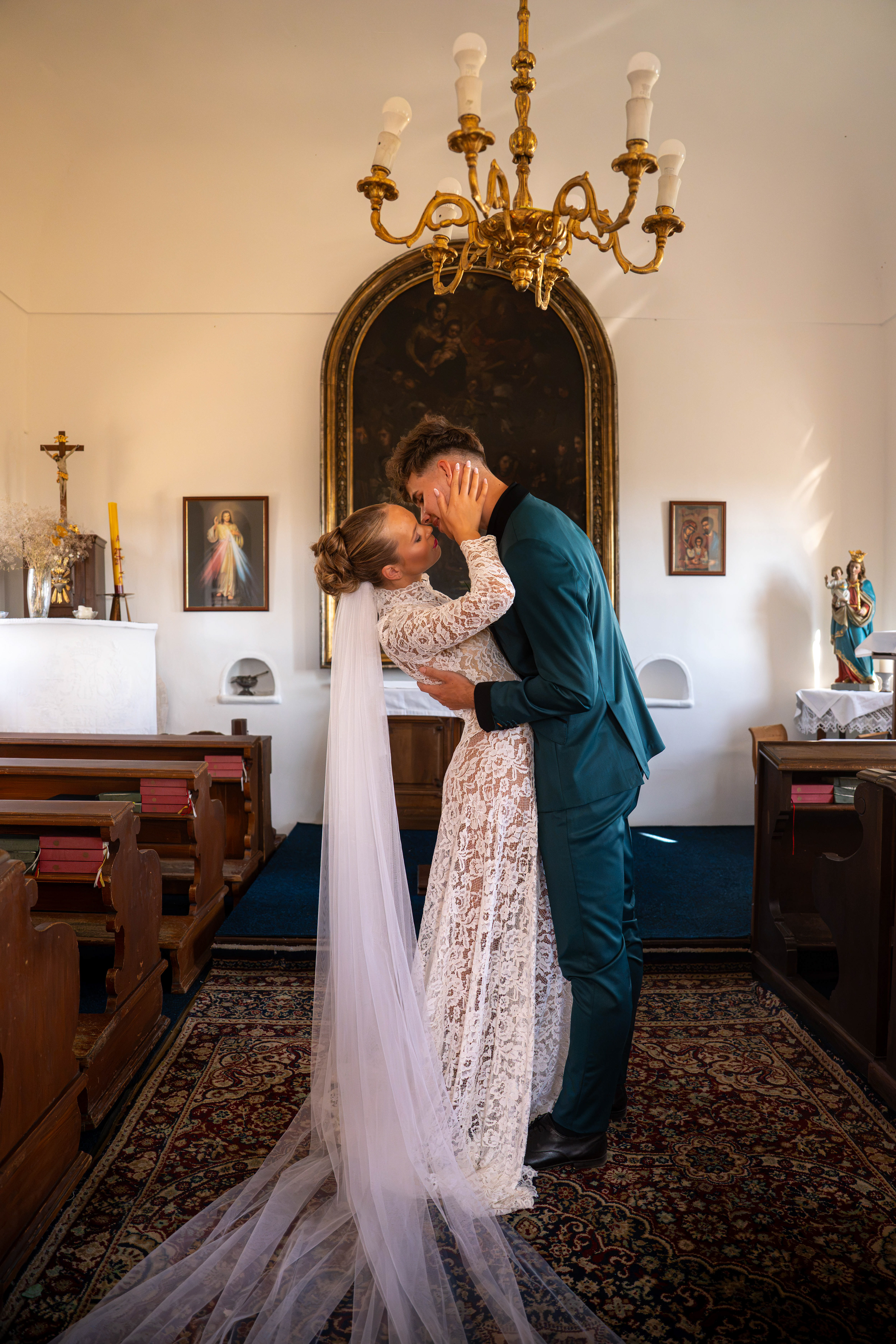 Wedding Editorial - In the Colors of Love