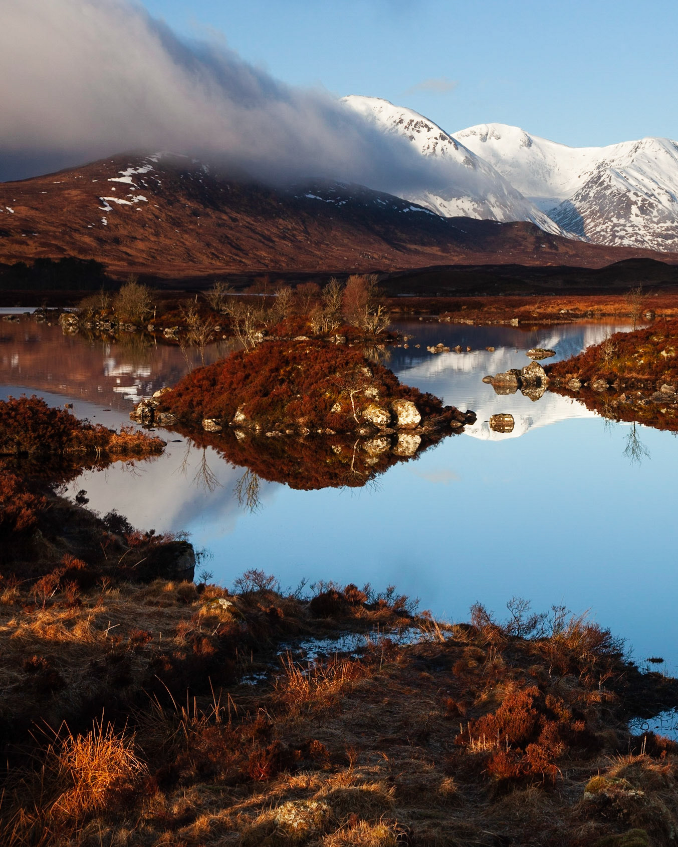 A perfectly still morning on the shores of Loch na h-Achlaise.