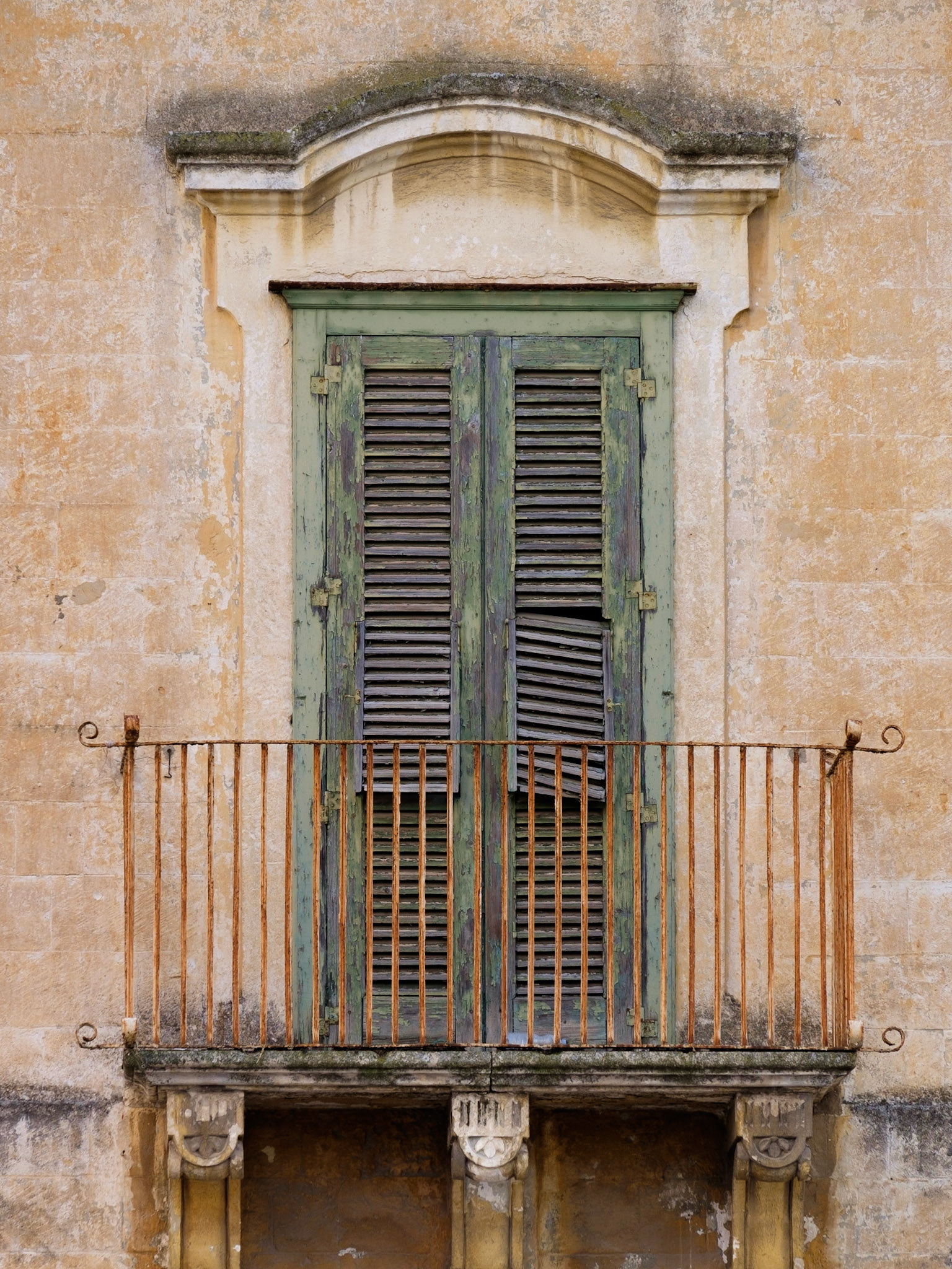 Window shutters, Matera.
