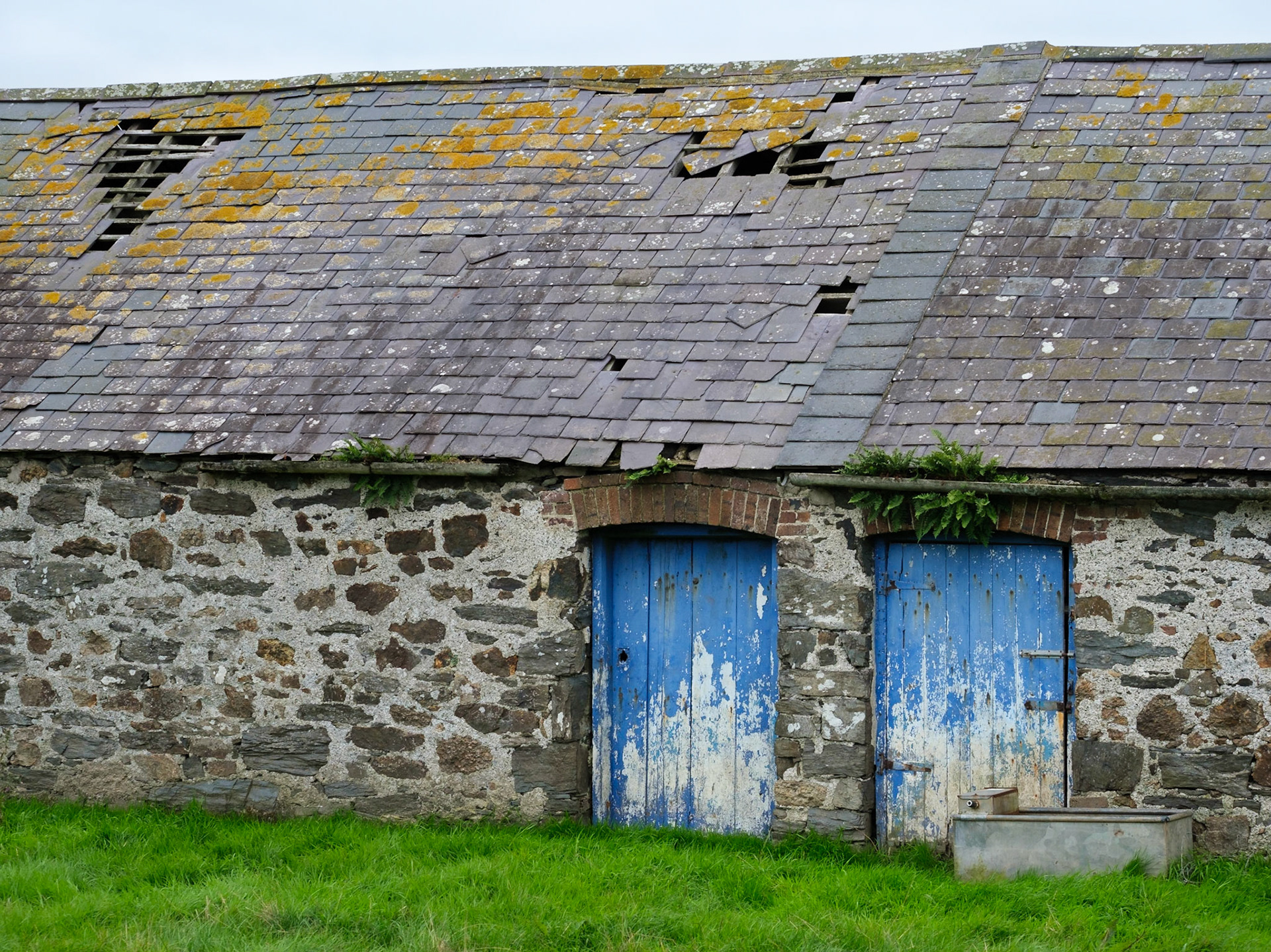 An old barn on Mynachdy Farm.