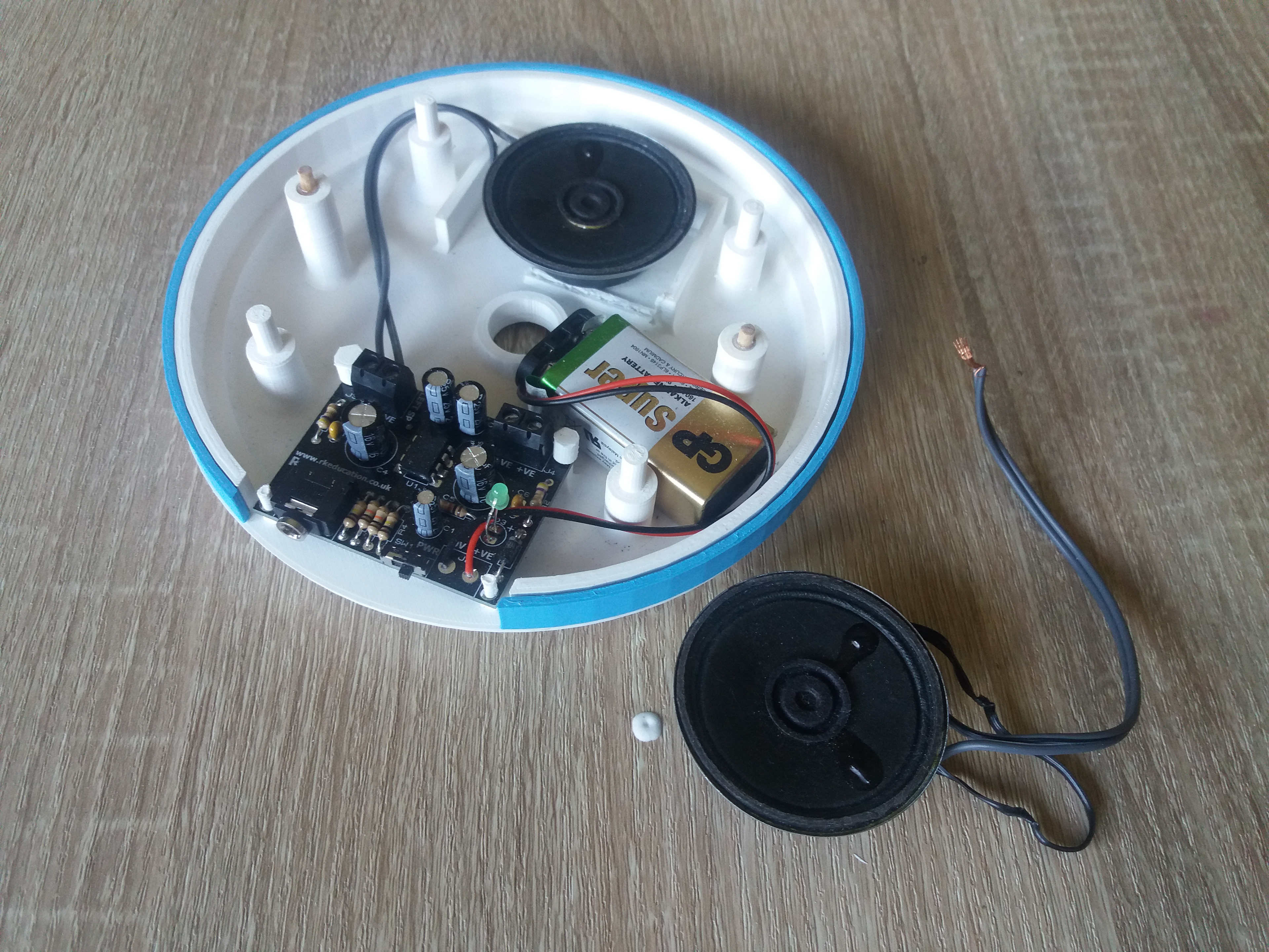 Placing the electronics - only one speaker could fit.