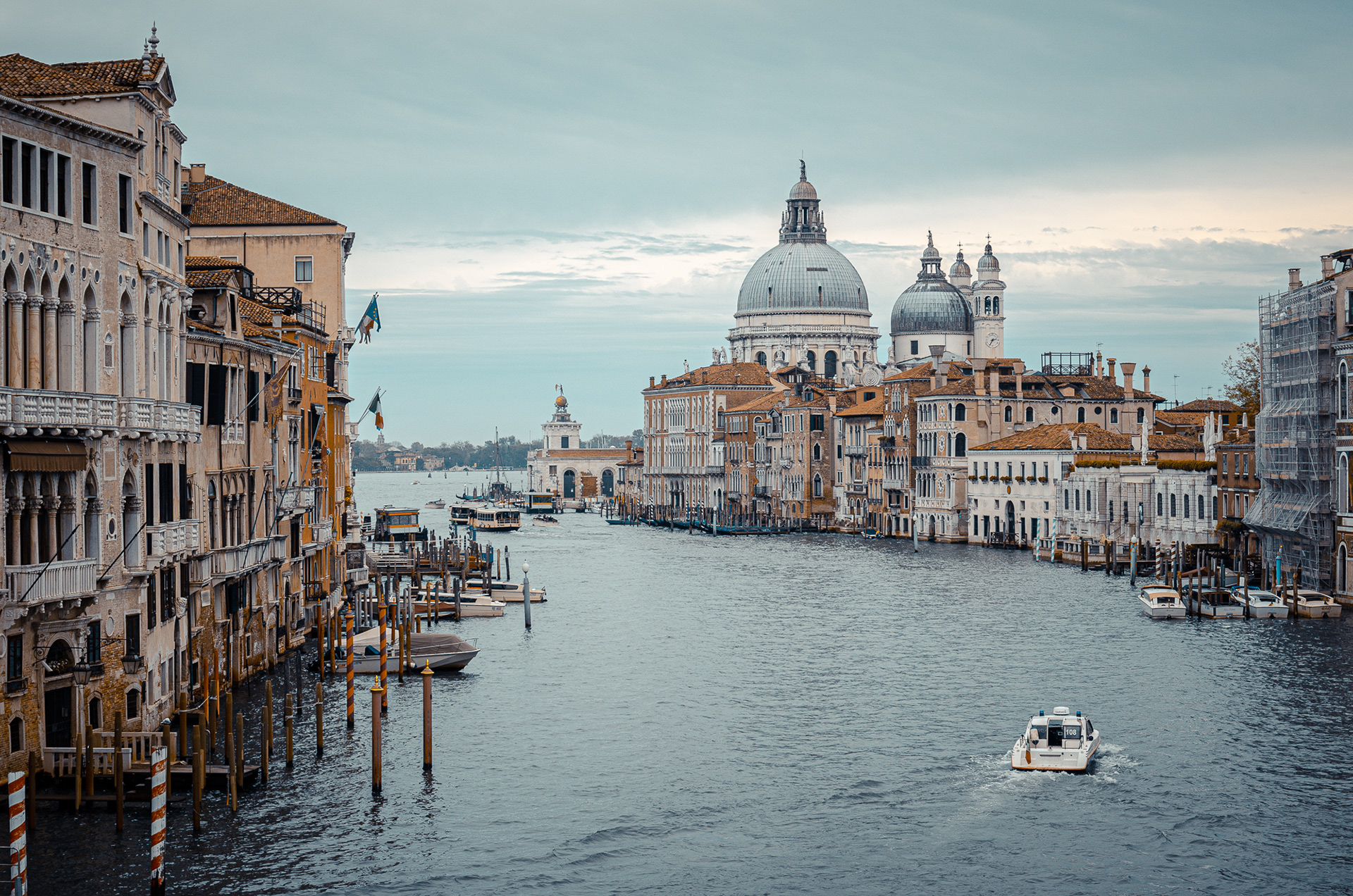 Canal Grande mit der Basilika Santa Maria della Salute