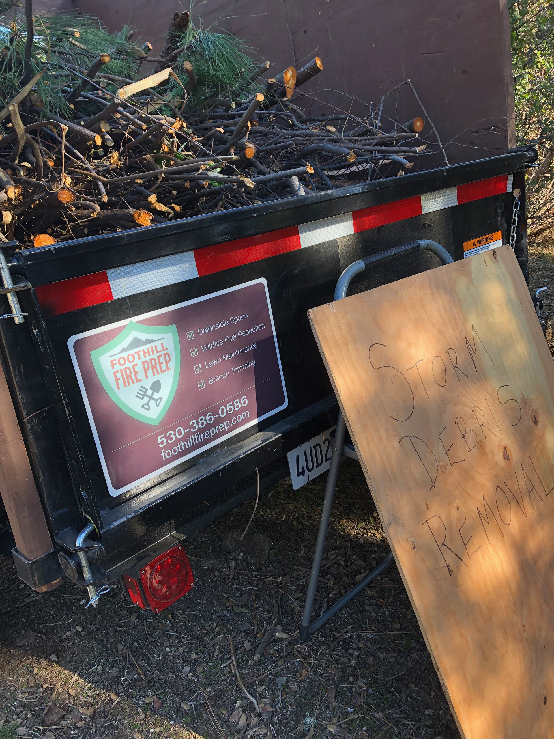 Trailer magnet
