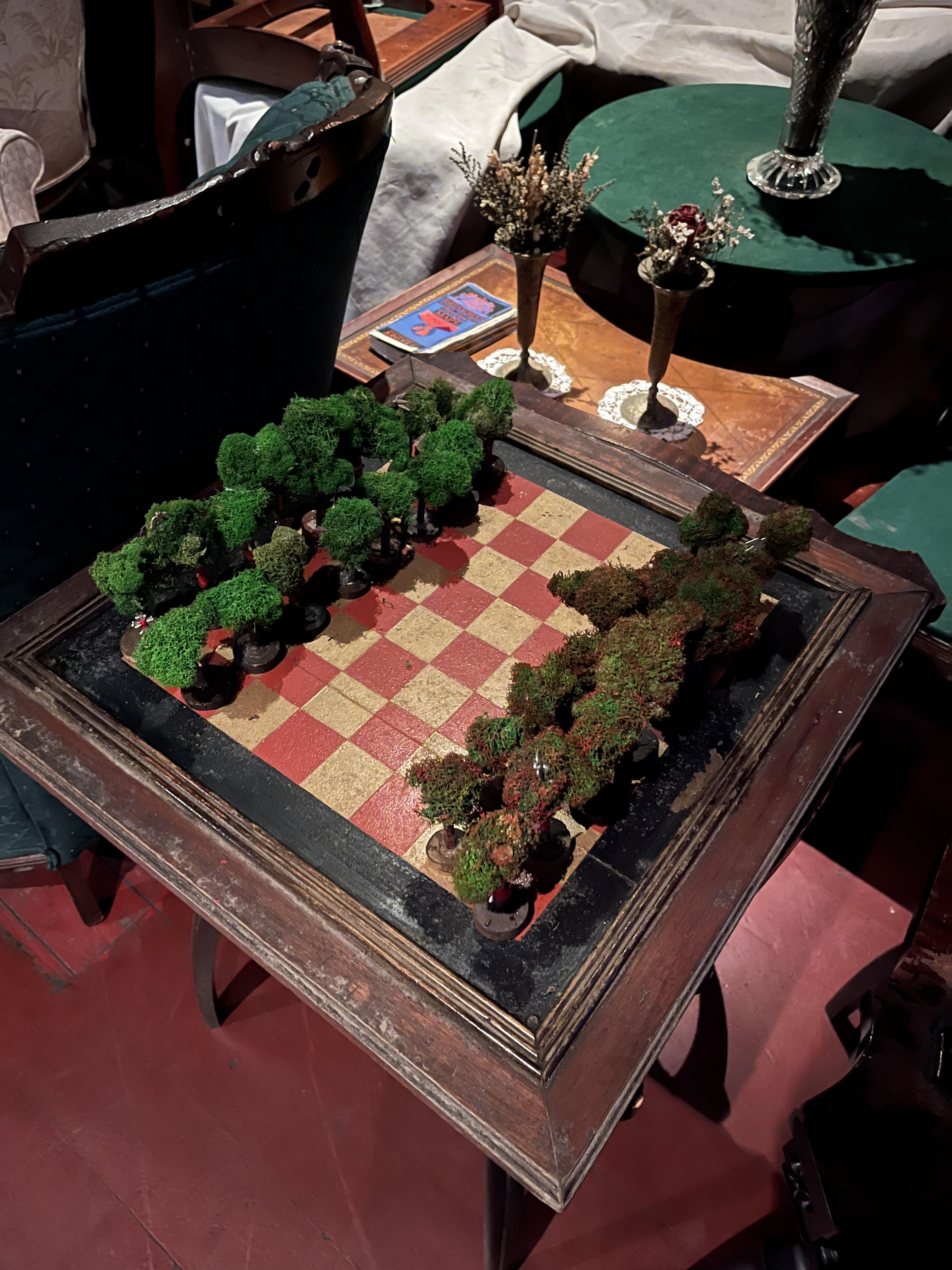 Chess Board "I will not be afraid of death and bane Till Birnam Forest come to Dunsinane"