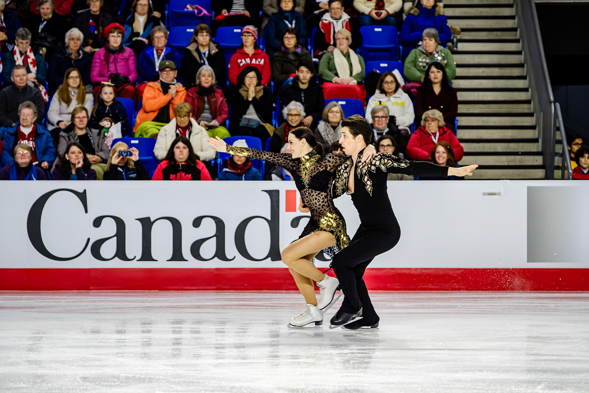 Vancouver, British Columbia, Canada. 12th Jan, 2018. Tessa Virtue and Scott Moir skates in the Women's Ice Dance Short Program during the 2018 Canadian Tire National Figure Skating Championships at Doug Mitchell Thunderbird Sports Centre on January 12, 2018 in Vancouver, BC, Canada.