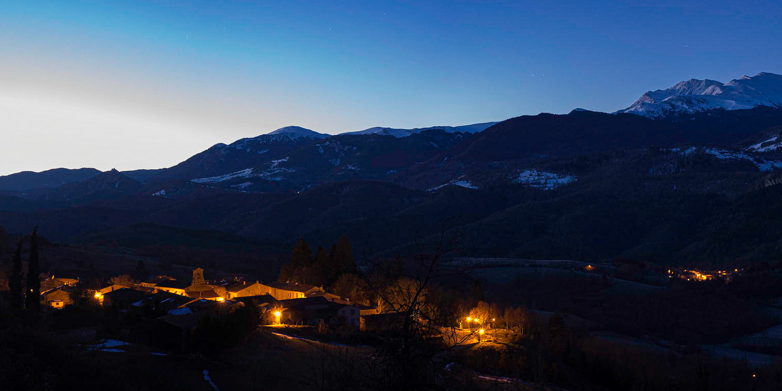 L'aube sur la vallée