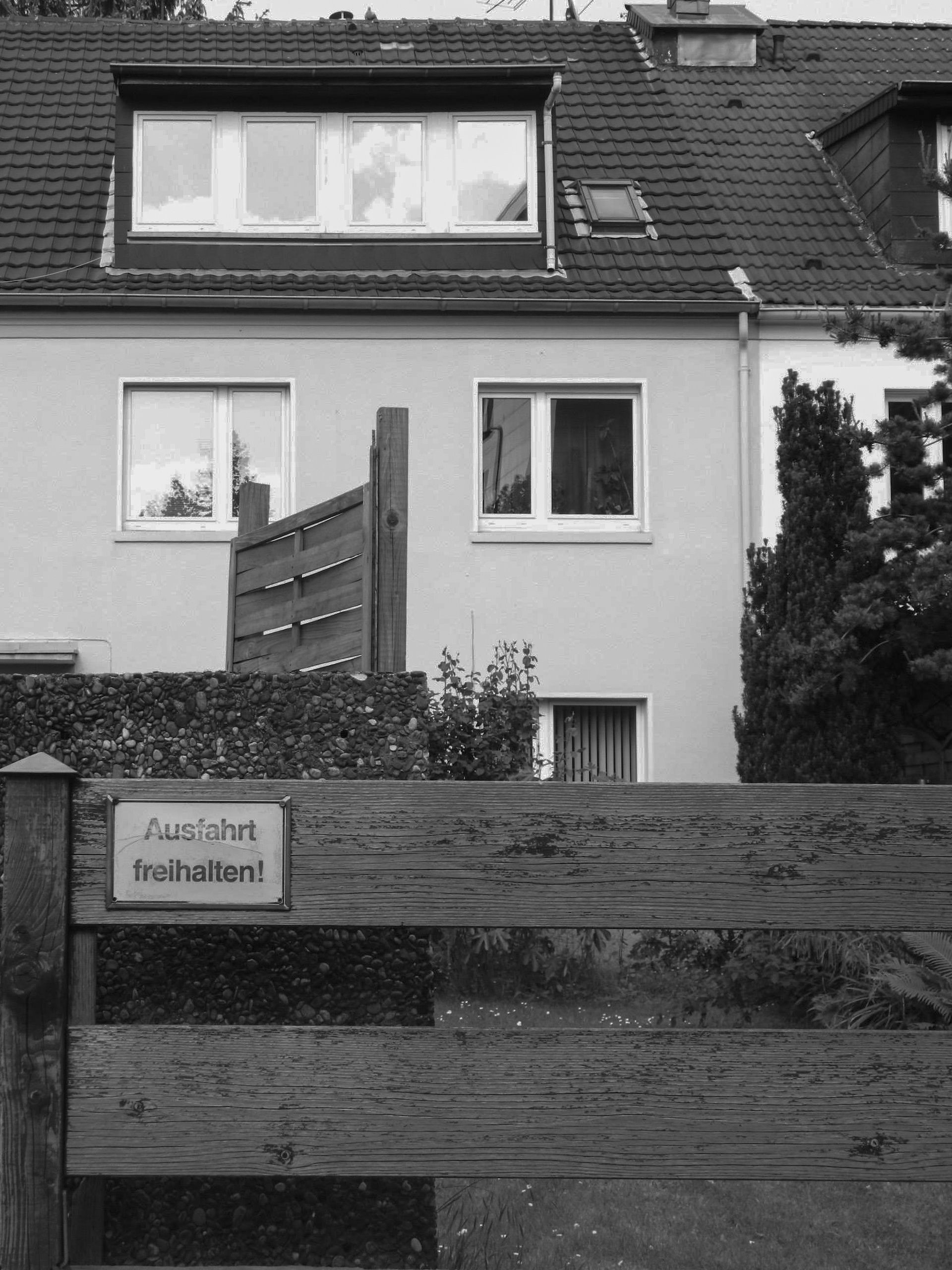 Ausfahrt freihalten!