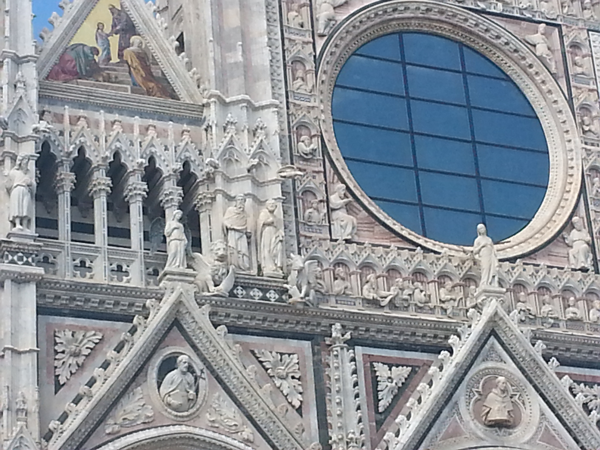 Facade detail of Duomo di Siena (Siena Cathedral), Siena, Tuscany, Italy 