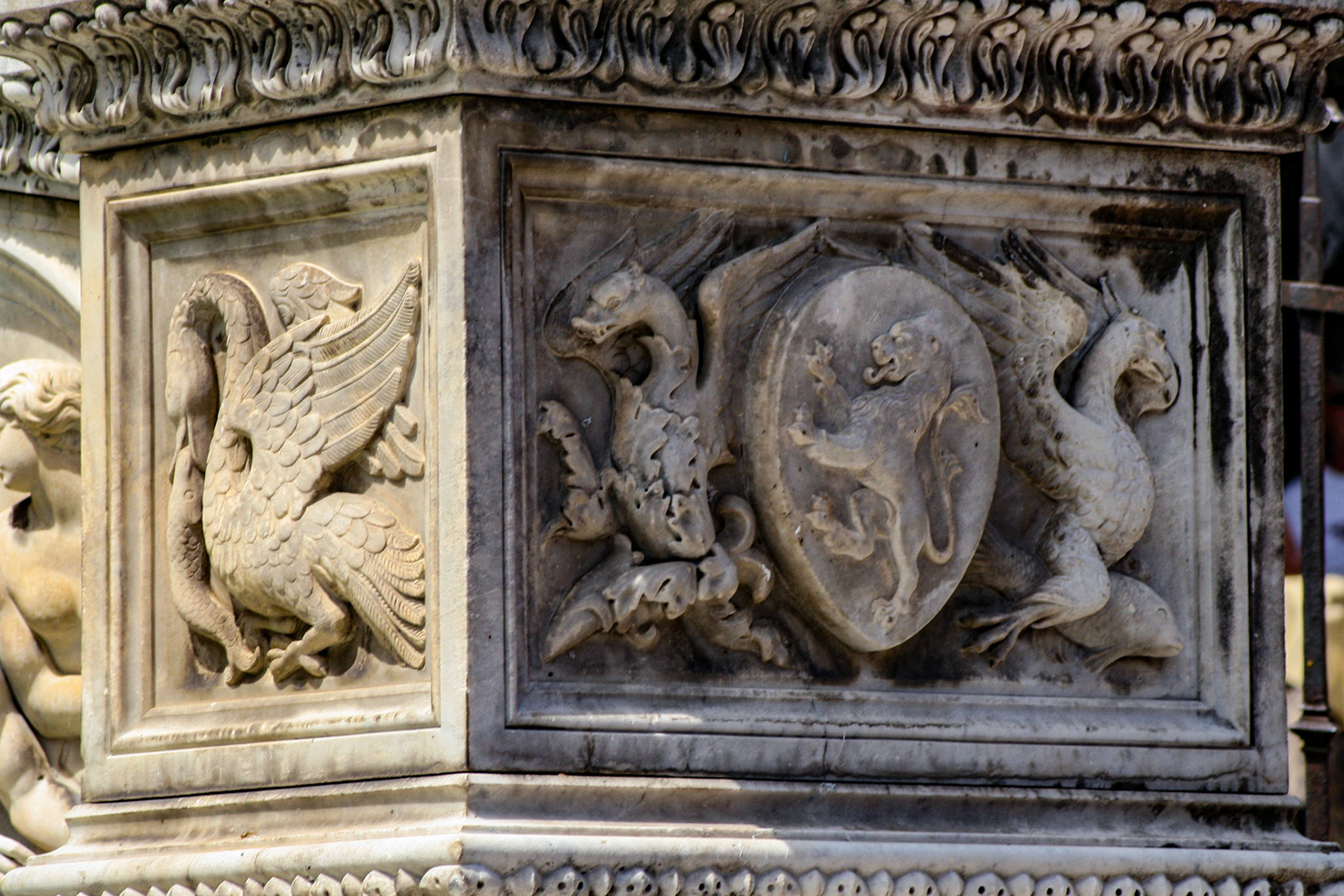 Fonte Gaia (Fountain of Joy) Piazza del Campo, Siena, Tuscany, Italy