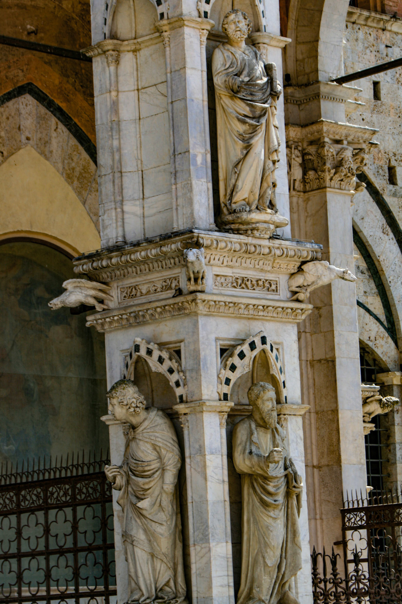 Cappella di Piazza detail, Siena, Tuscany, Italy 
