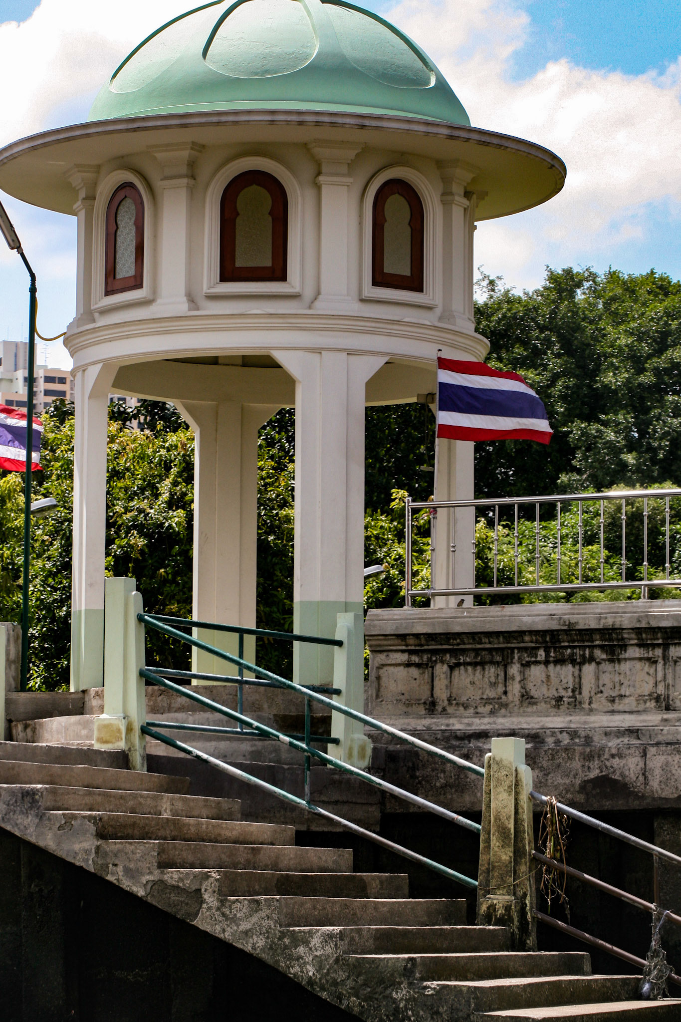 Boat ride to Wat Arun
