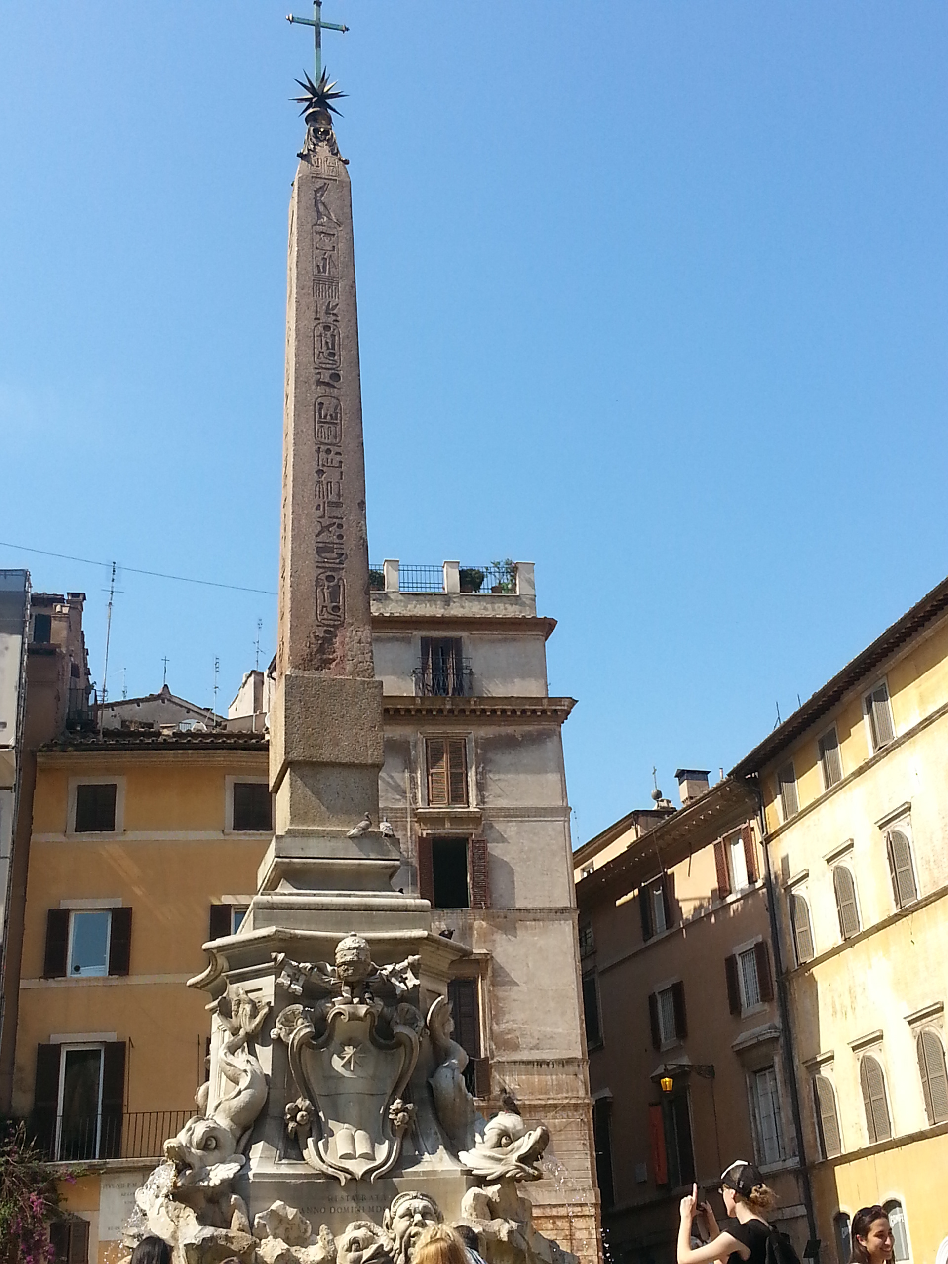 Fountain of the Pantheon with Macuto Obelisk, Rameses II, Heliopolis 