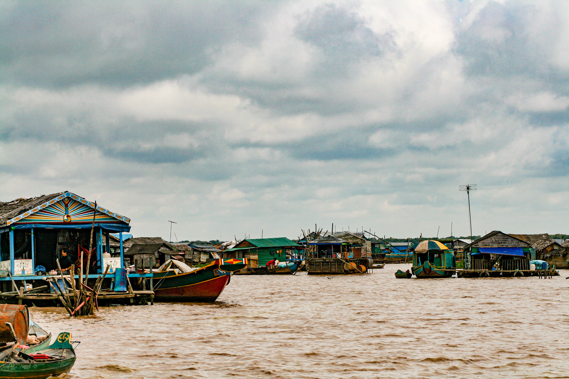 Tonlé Sap Lake, the largest freshwater body in Southeast Asia, supports a large carp-breeding and carp-harvesting industry, with numerous floating fishing villages inhabited largely by ethnic Vietnamese. The fermented and salted fish are staples of the Cambodian diet. 