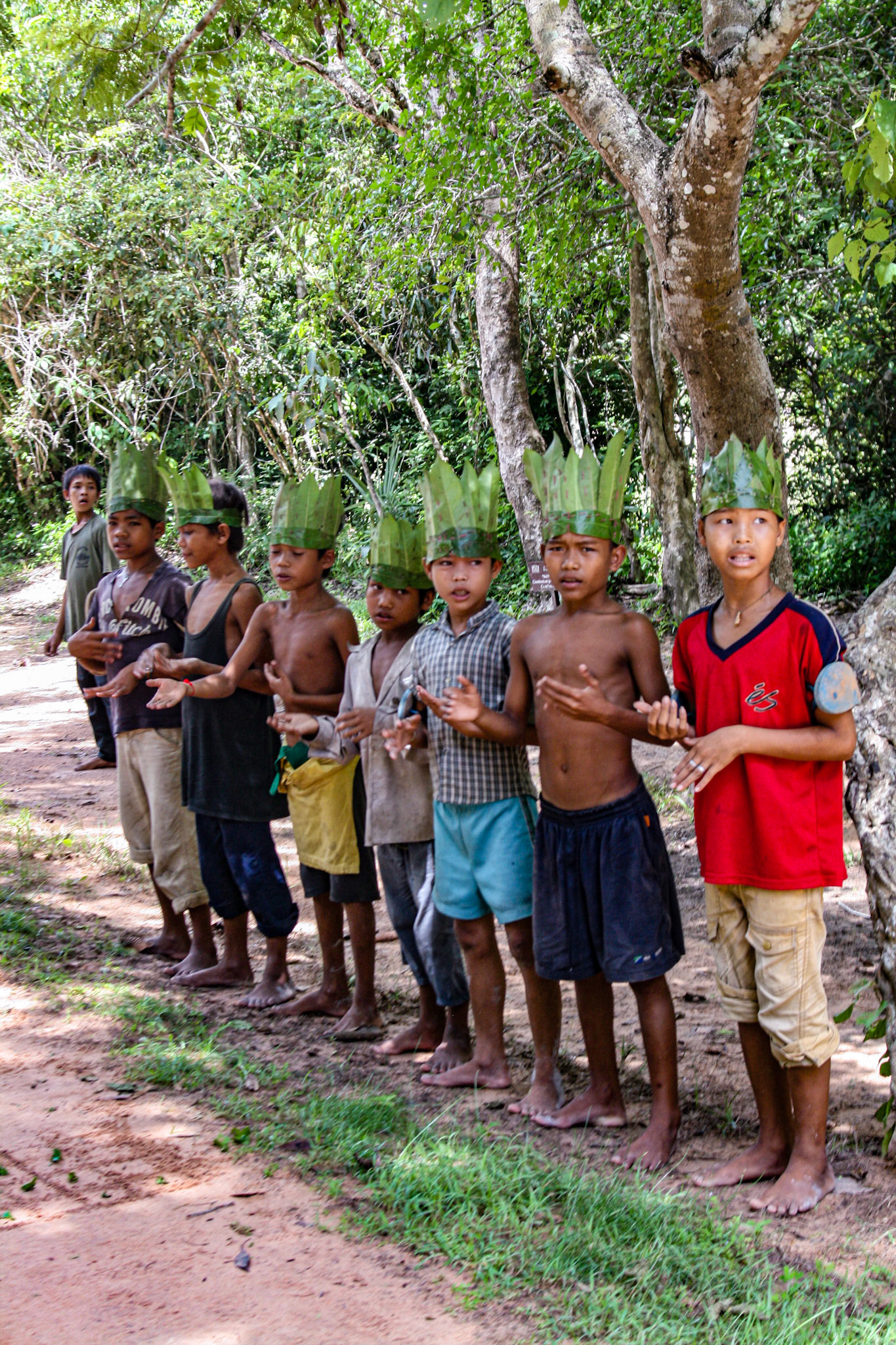 Rogue entertainers share a quick "performance" before being chased off by the guards!