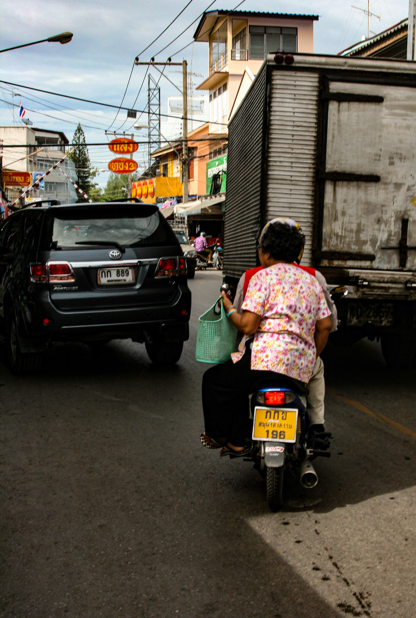 Back in the streets outside the Maeklong Railway Market.