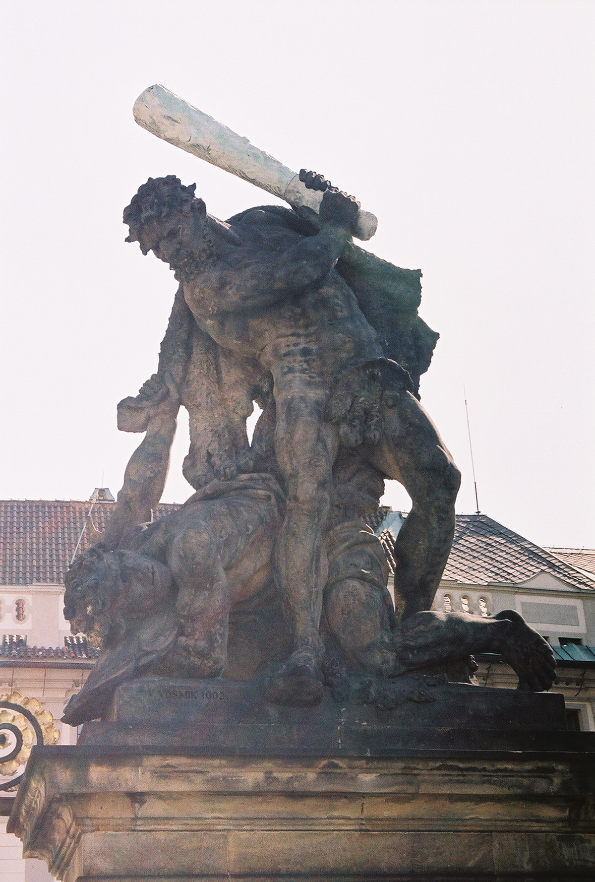 Matthias Gate Fighting Giants Statue