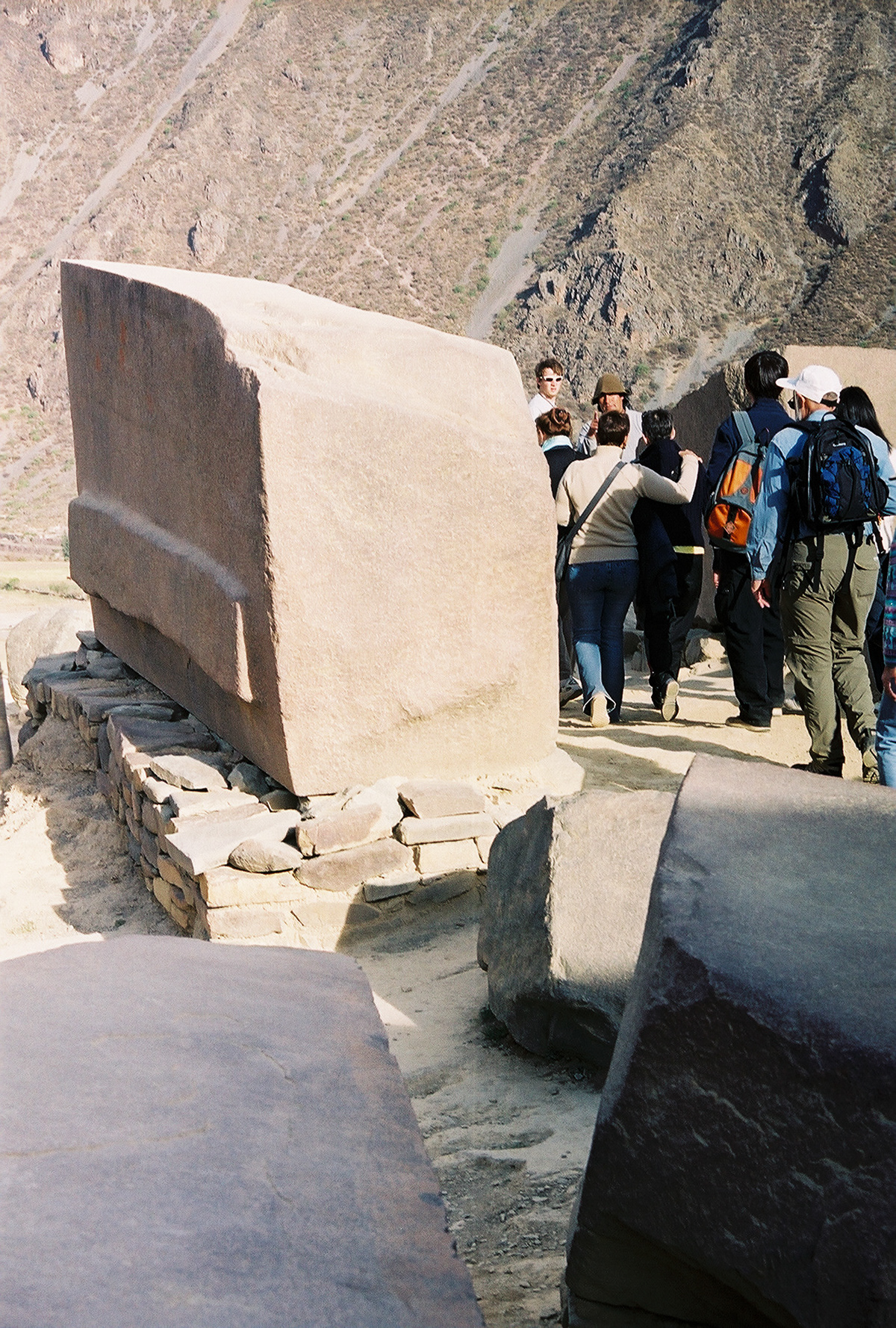 Here the Incas constructed temples dedicated to the sun and to Mother Earth or Pachamama. This site is aligned to the winter and summer Solstices and to the spring and autumn equinox.  