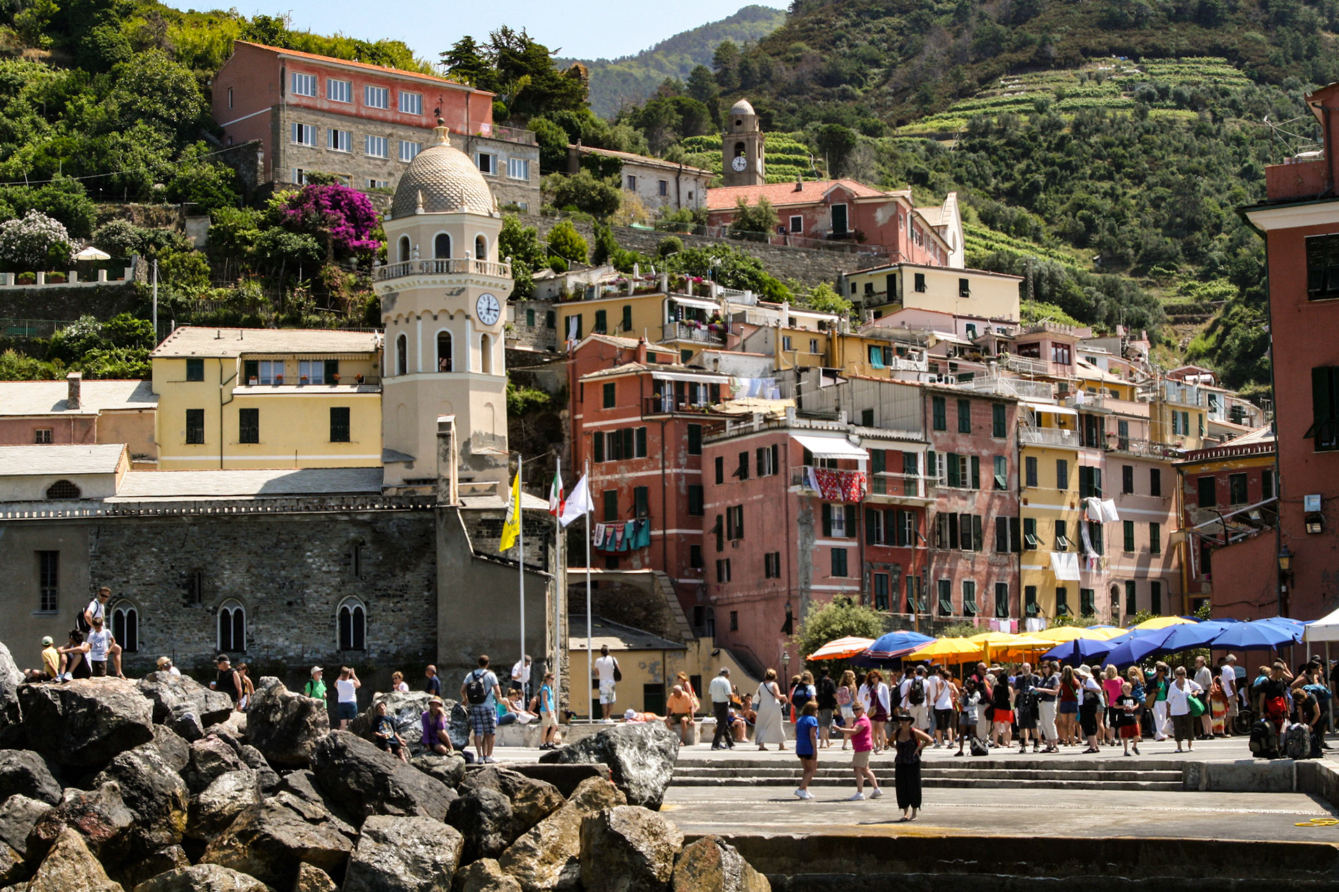 Vernazza is considered by many as the most picturesque of the five villages that make up Cinque Terre, along the western coast of Italy. 
