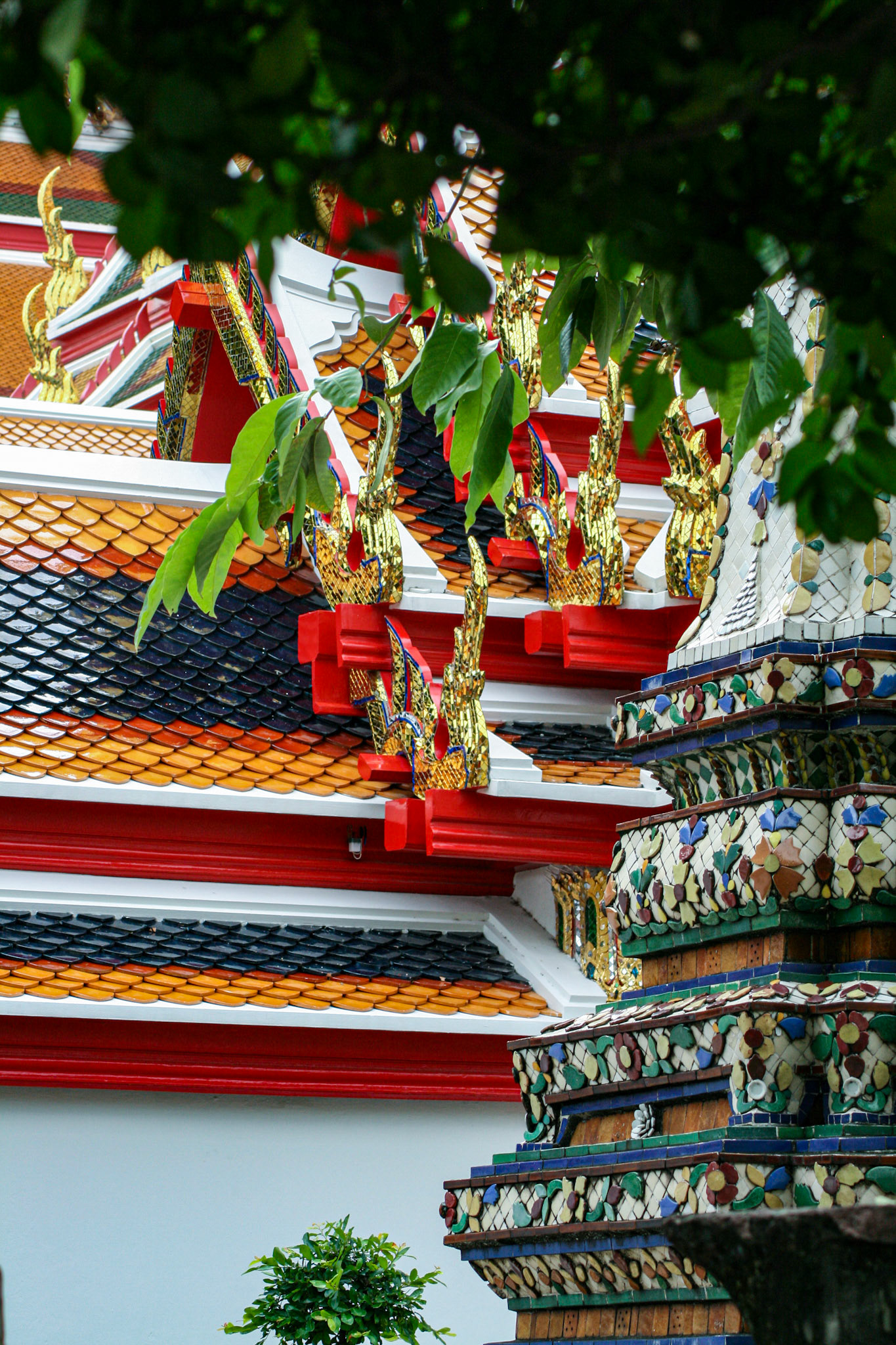 Architectural detail - Wat Pho. 